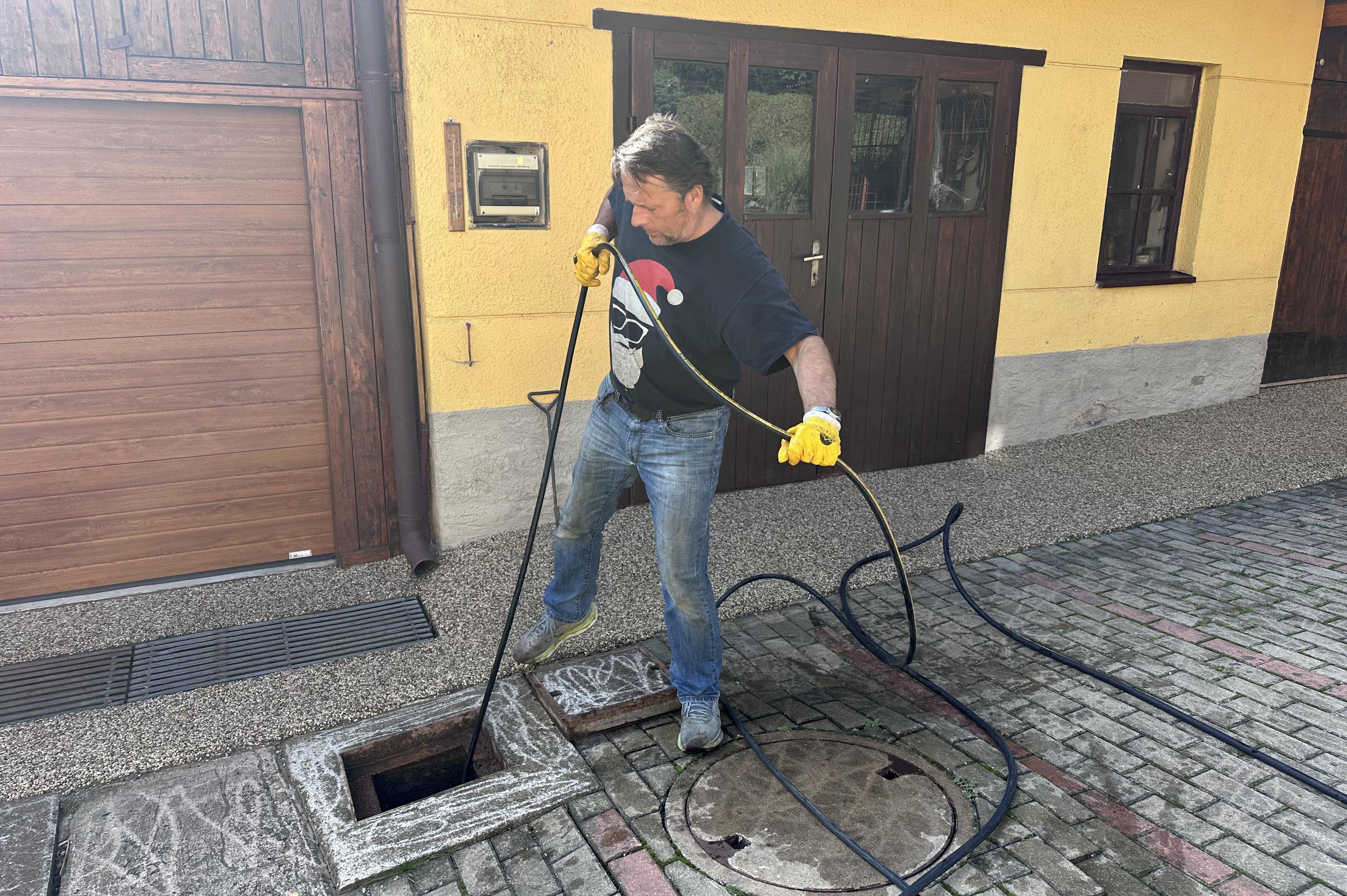 Instalatér Čistič Viktor  - Levné čištění odpadu a kanalizace