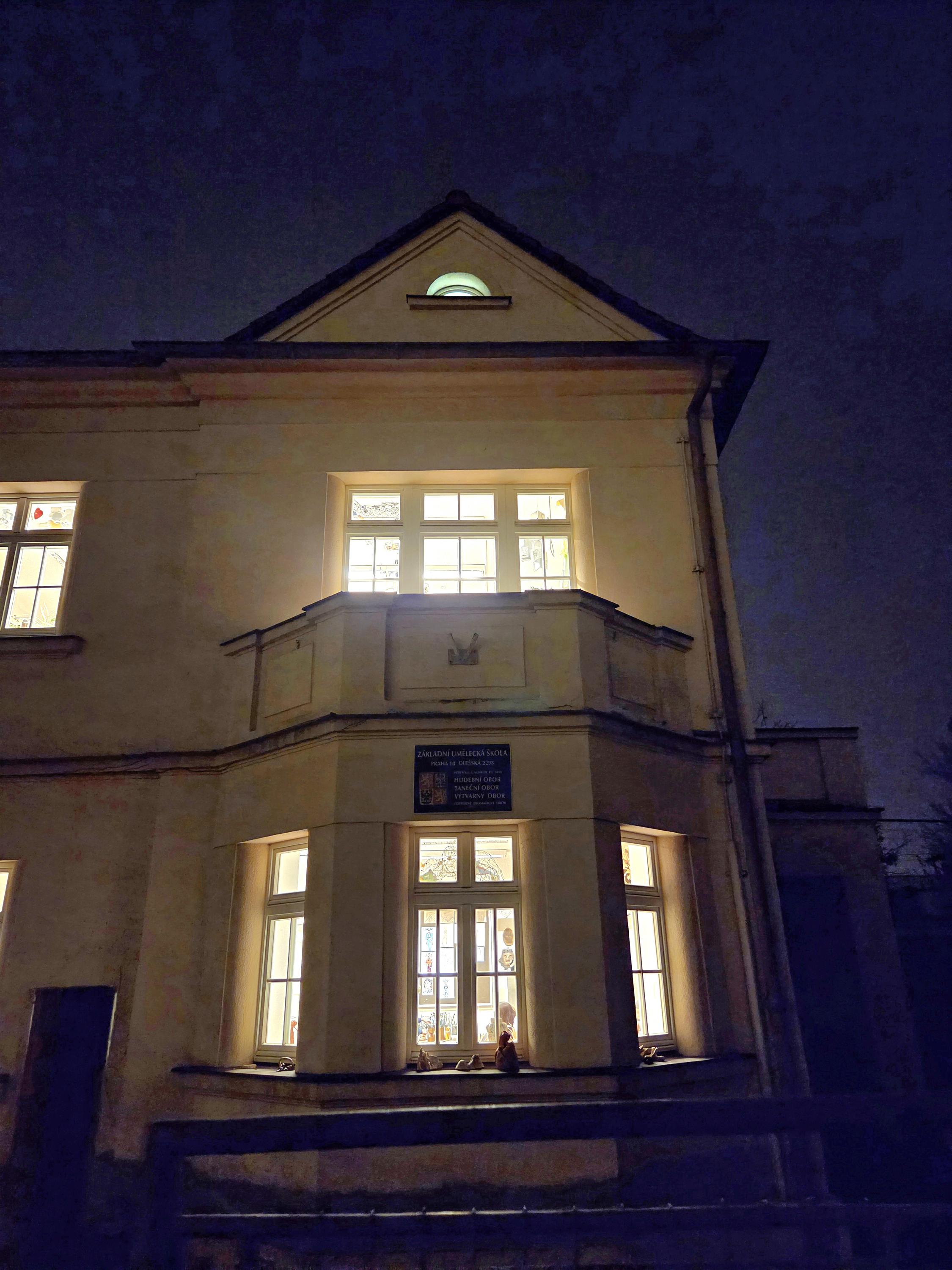 ZUŠ Praha 10, U Nových Vil foto 2