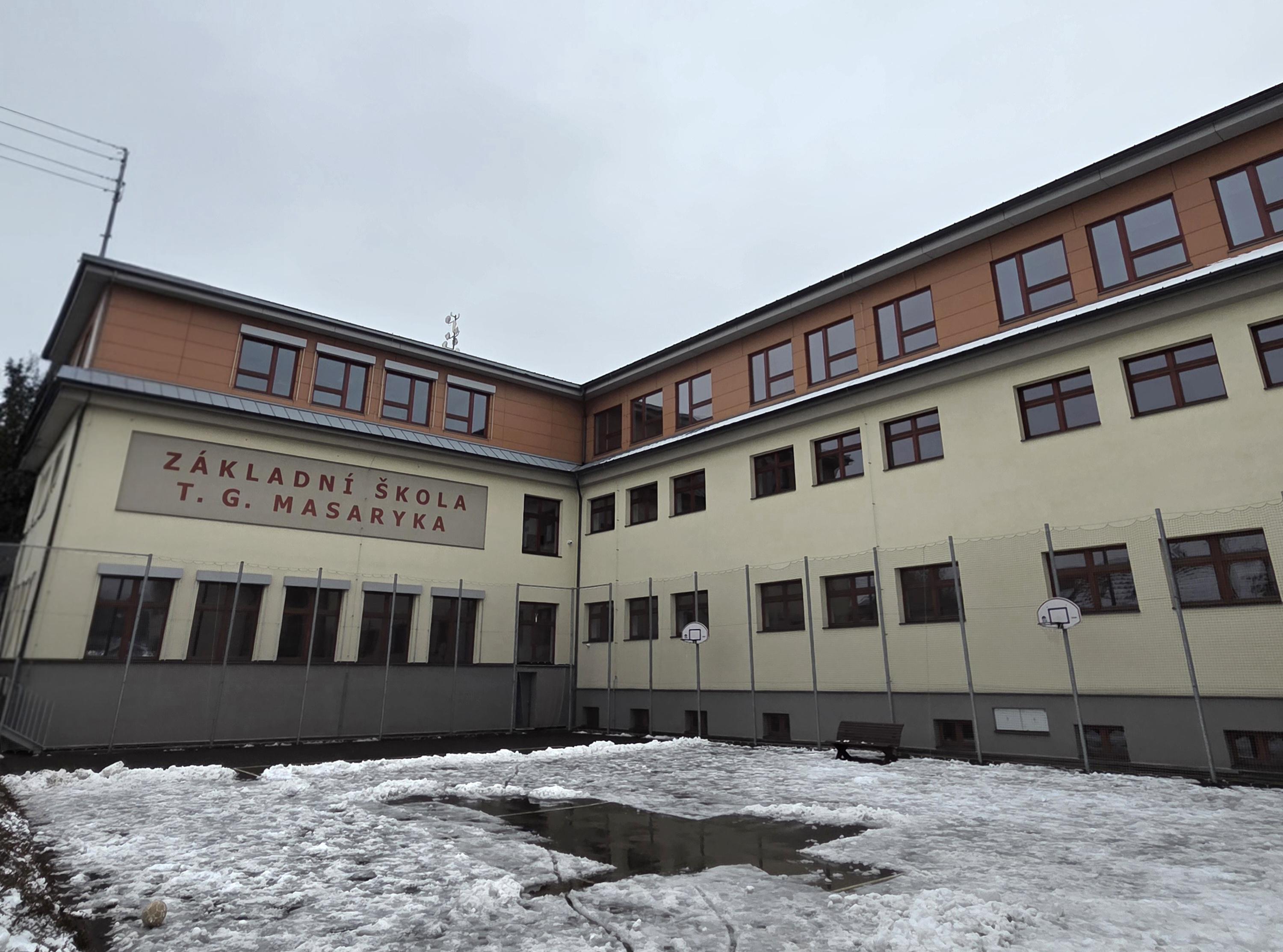 ZŠ T. G. Masaryka Mnichovice, Bezručova foto 3