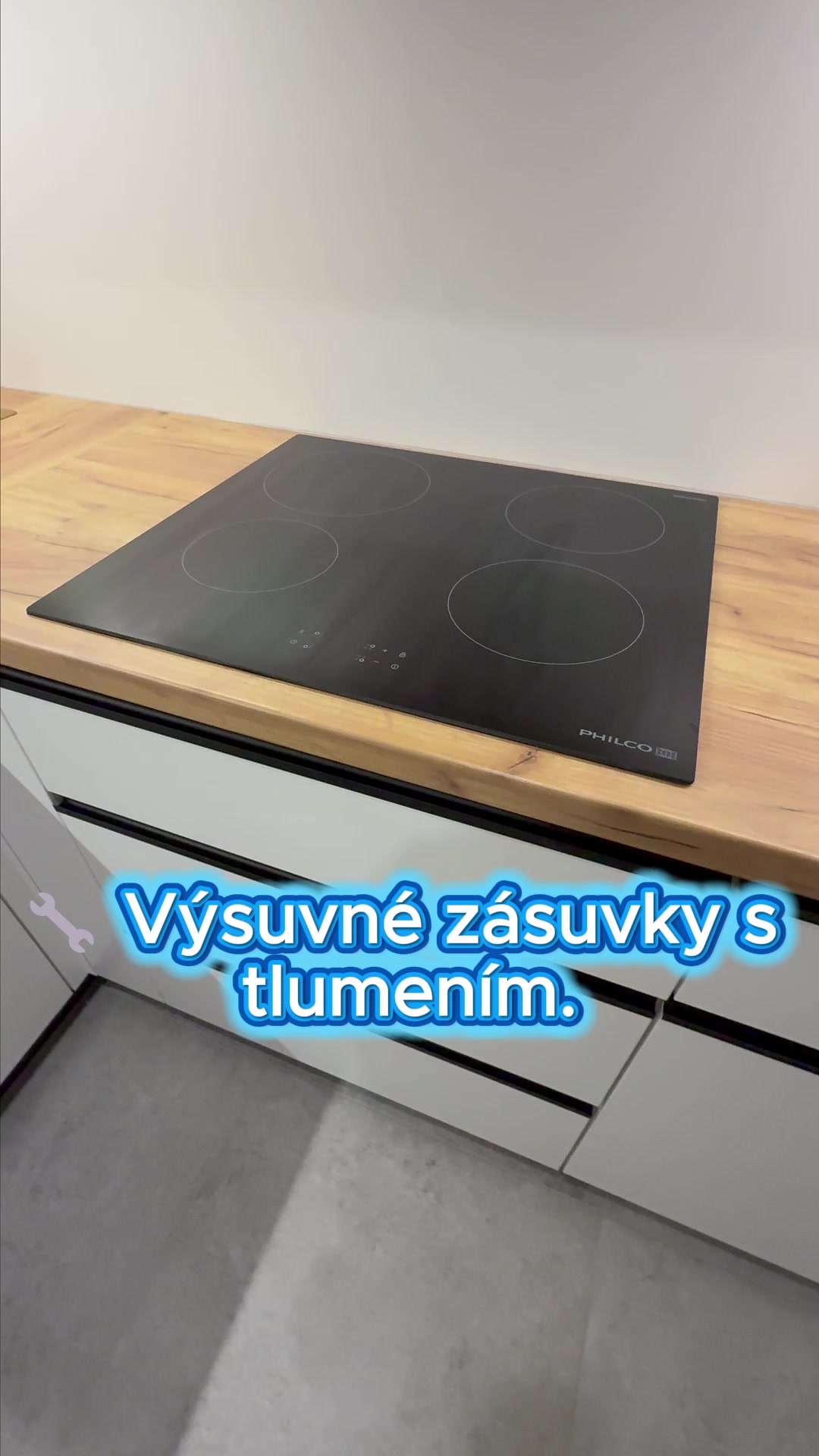 NábytekMontáž foto 2 (náhled videa)