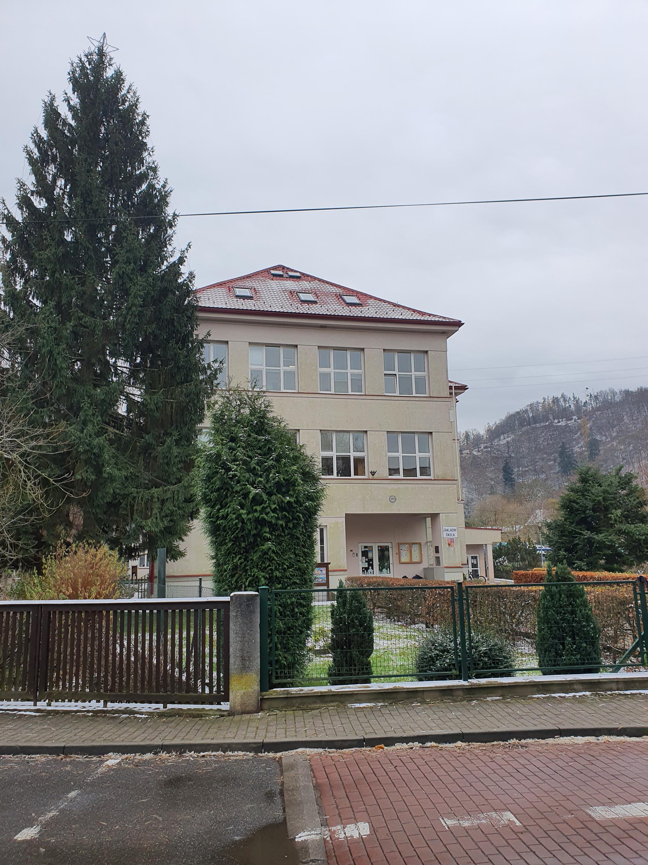Základní škola Štěchovice, okres Praha-západ, příspěvková organizace foto 4