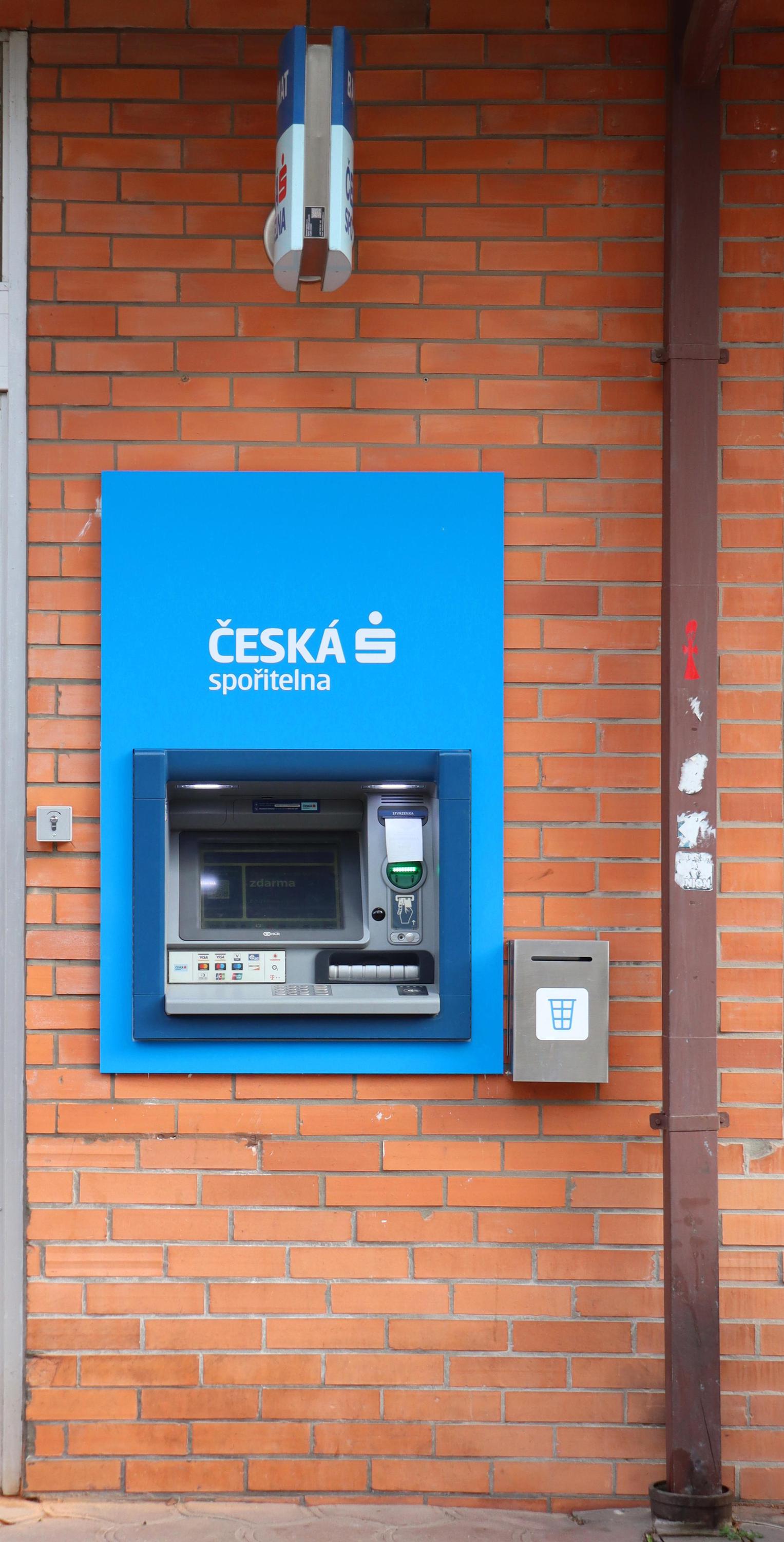 Bankomat České spořitelny foto 3