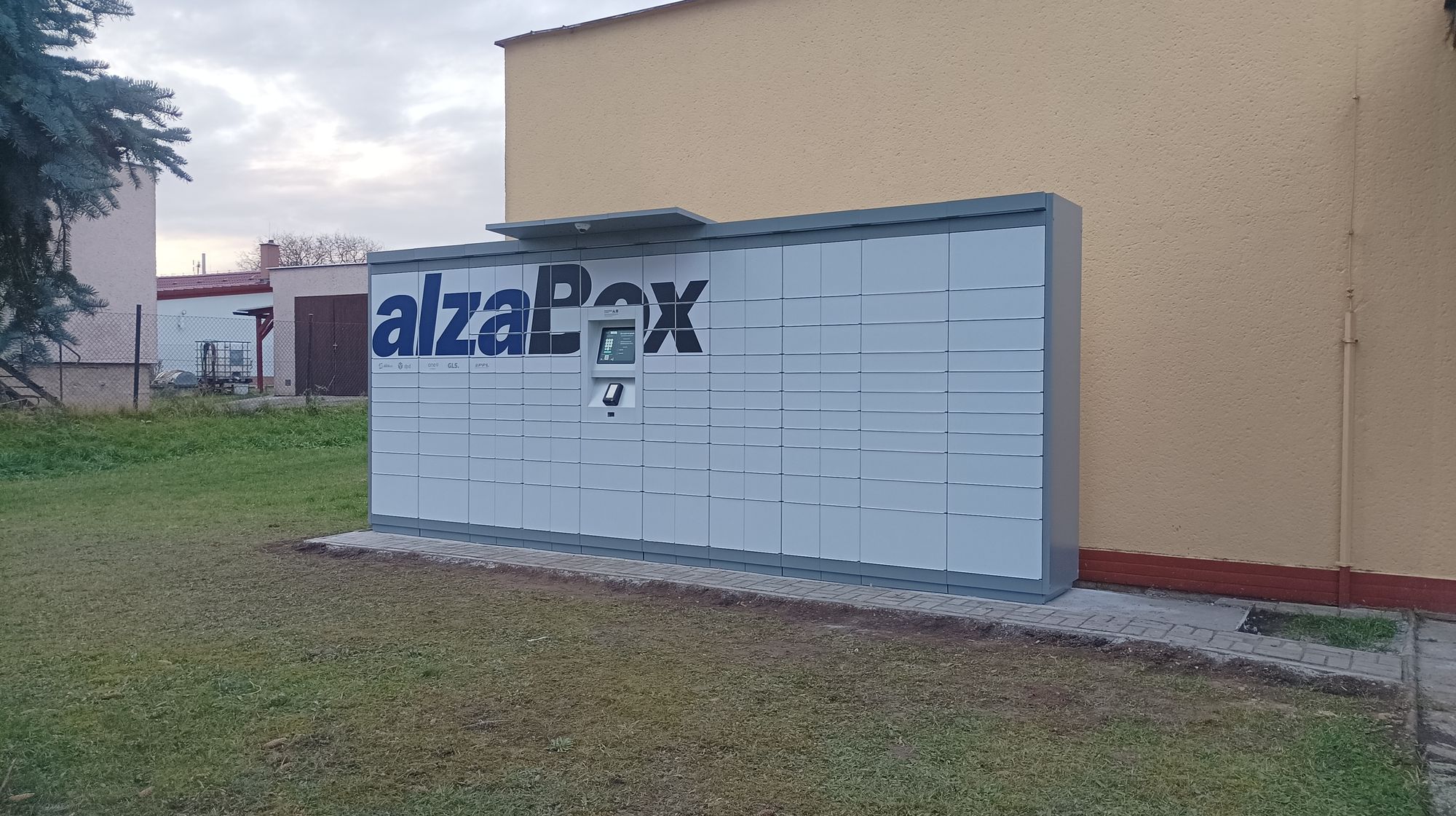 AlzaBox