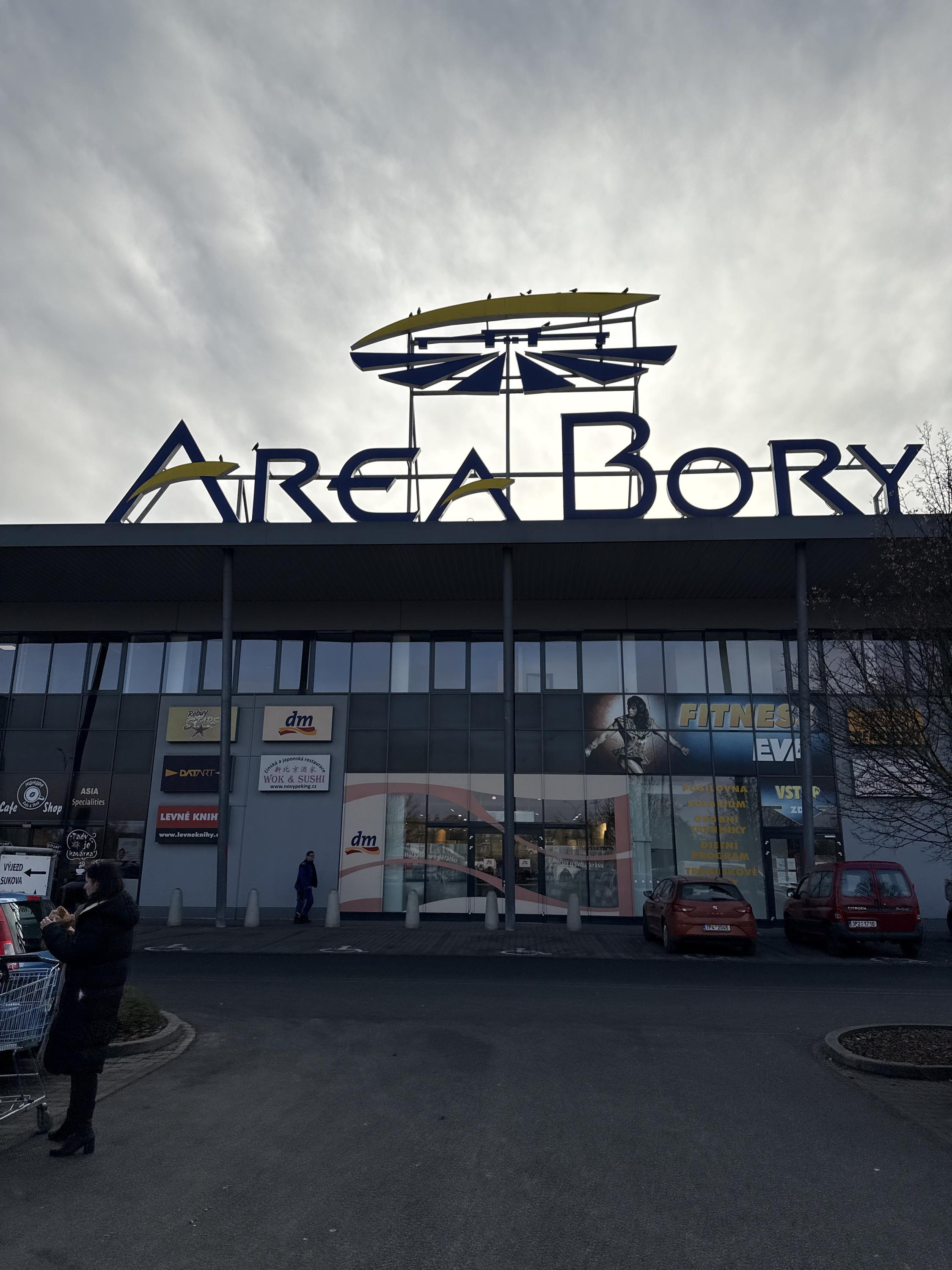 Nákupní centrum Area Bory foto 3