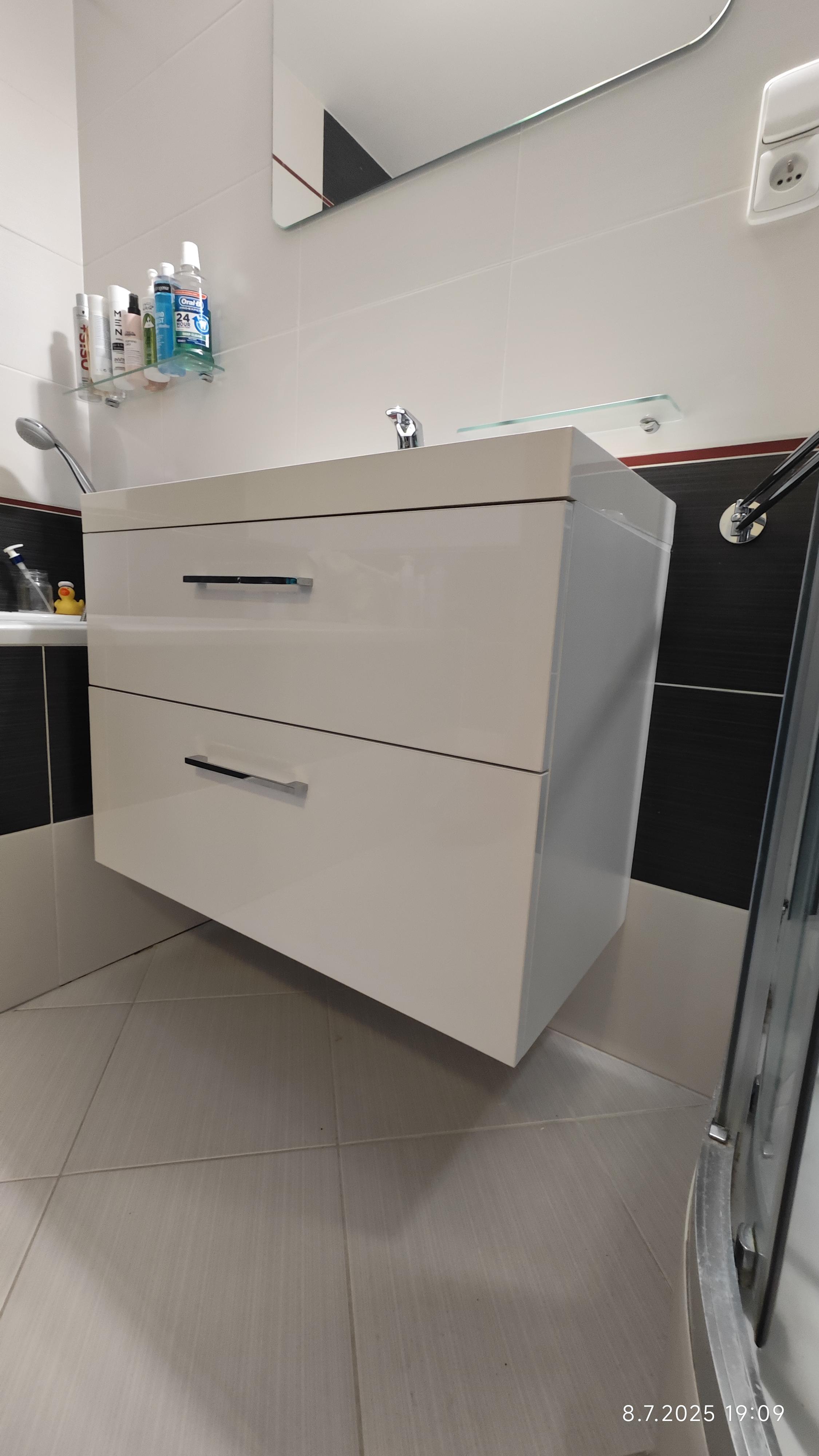 Výroba nábytku do koupelny na míru