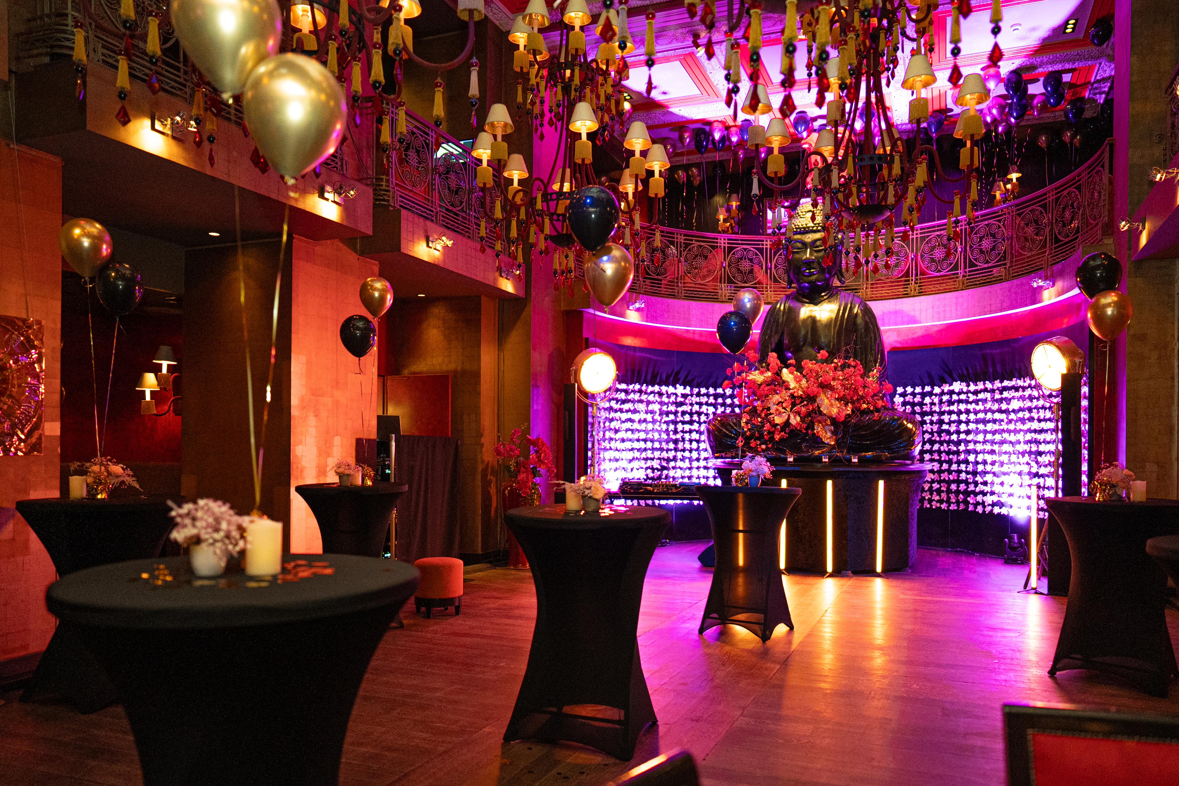 Eventy a oslavy v Buddha Baru