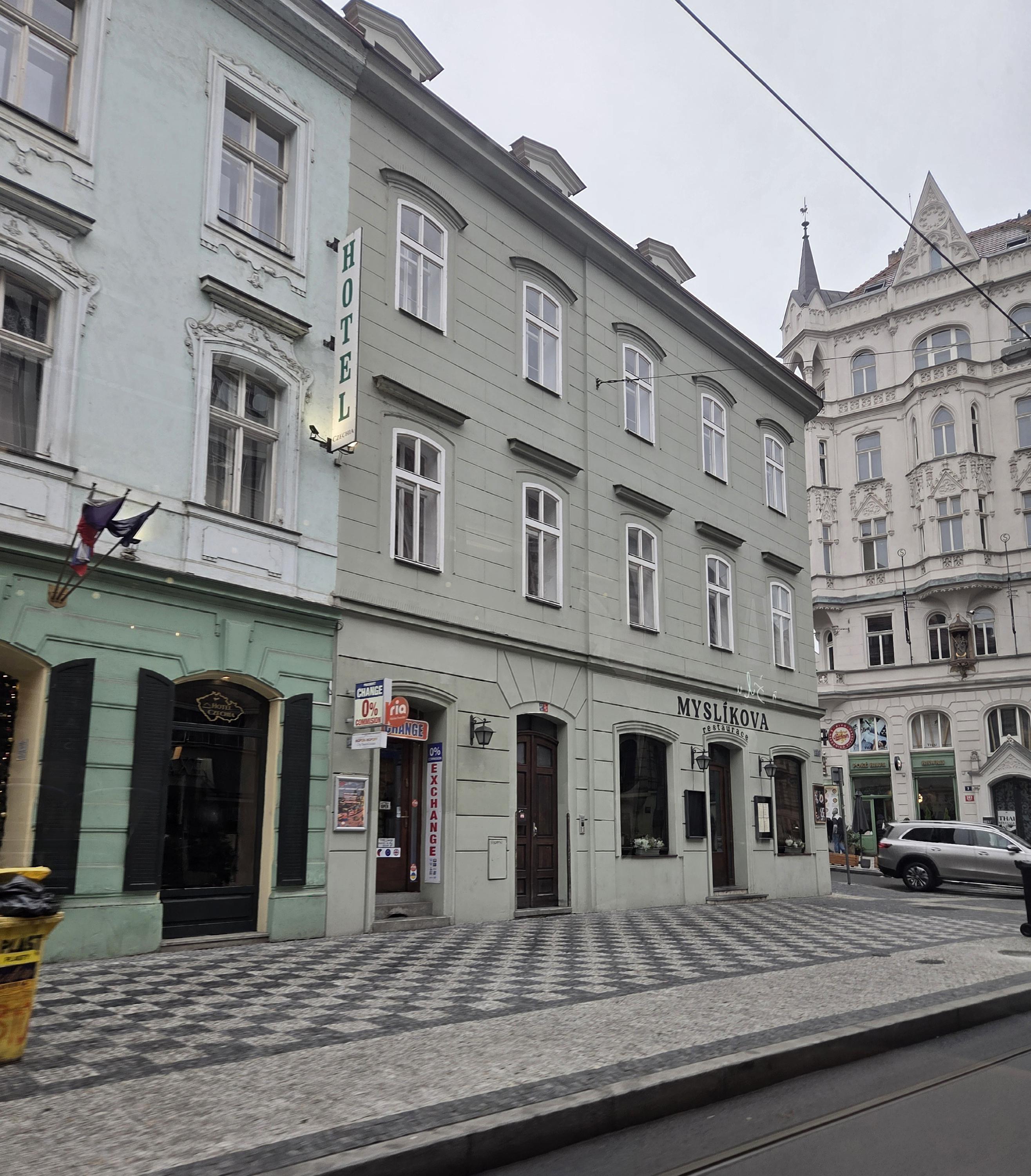 Myslíkova restaurace foto 2