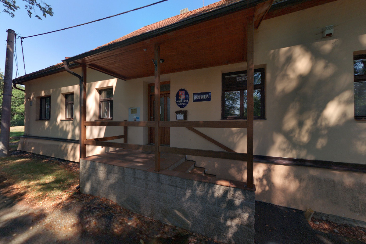 Borovnice - obecní úřad foto 5