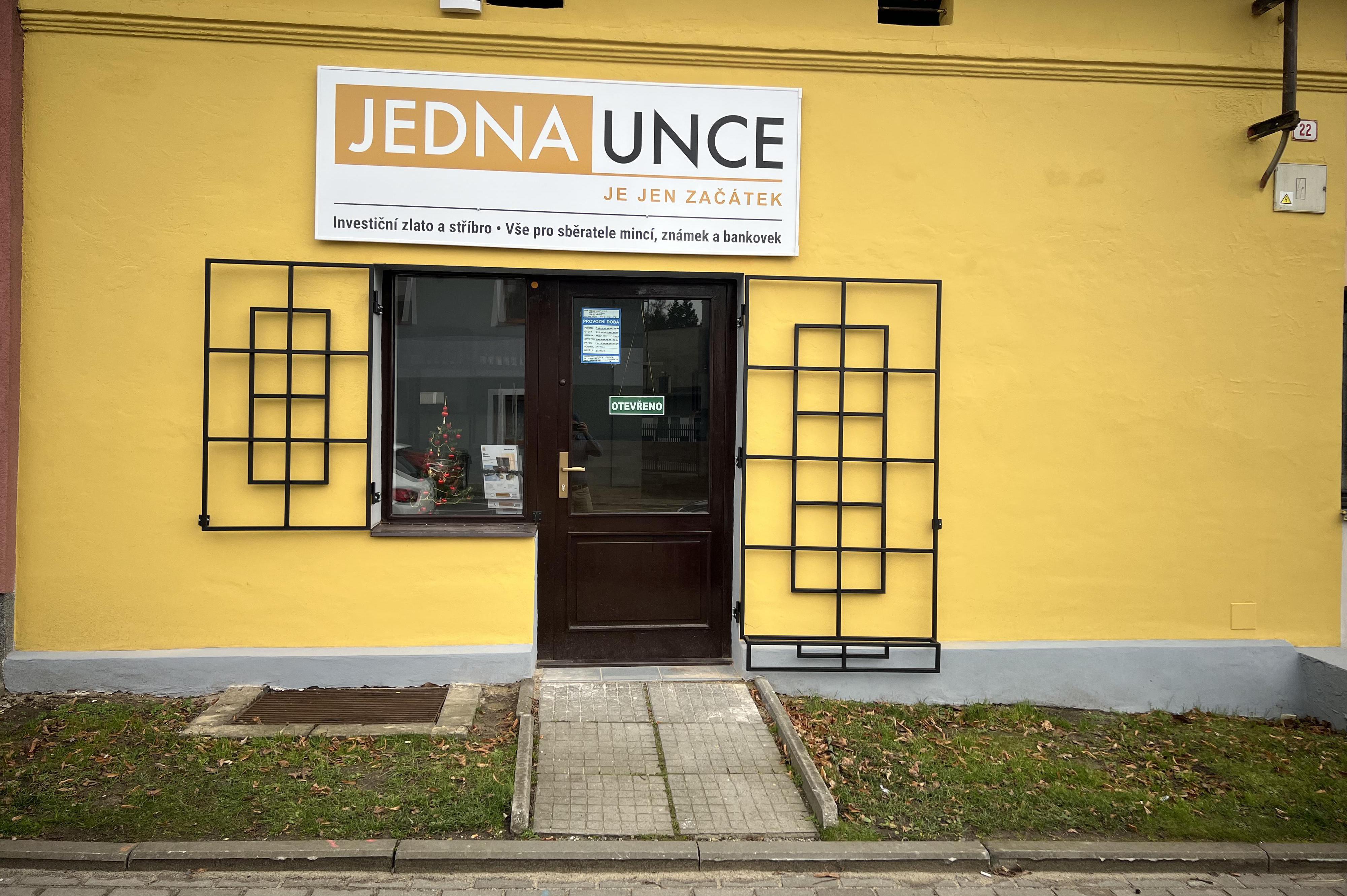 JEDNA UNCE