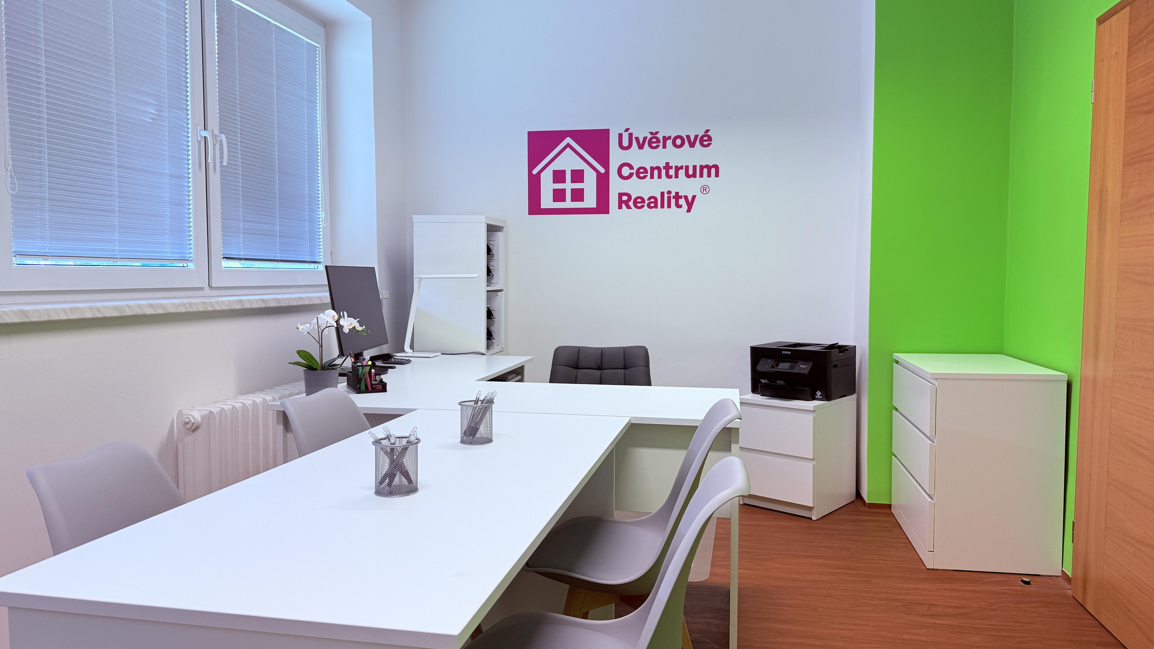 Igor Kahánek, JihoMoravská Realitní kancelář foto 2