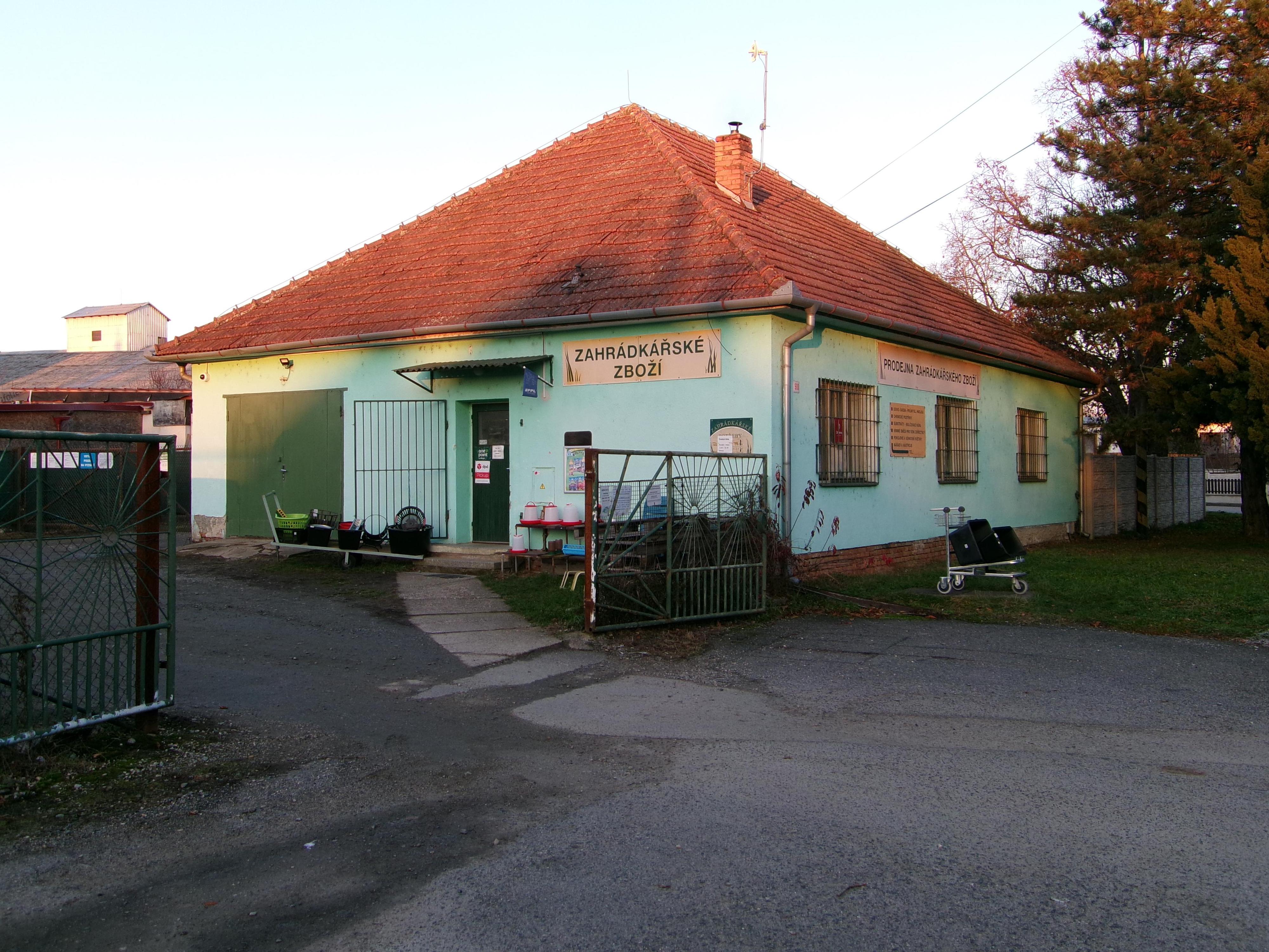 Prodej zahradnických potřeb - Růžena Jedličková foto 2