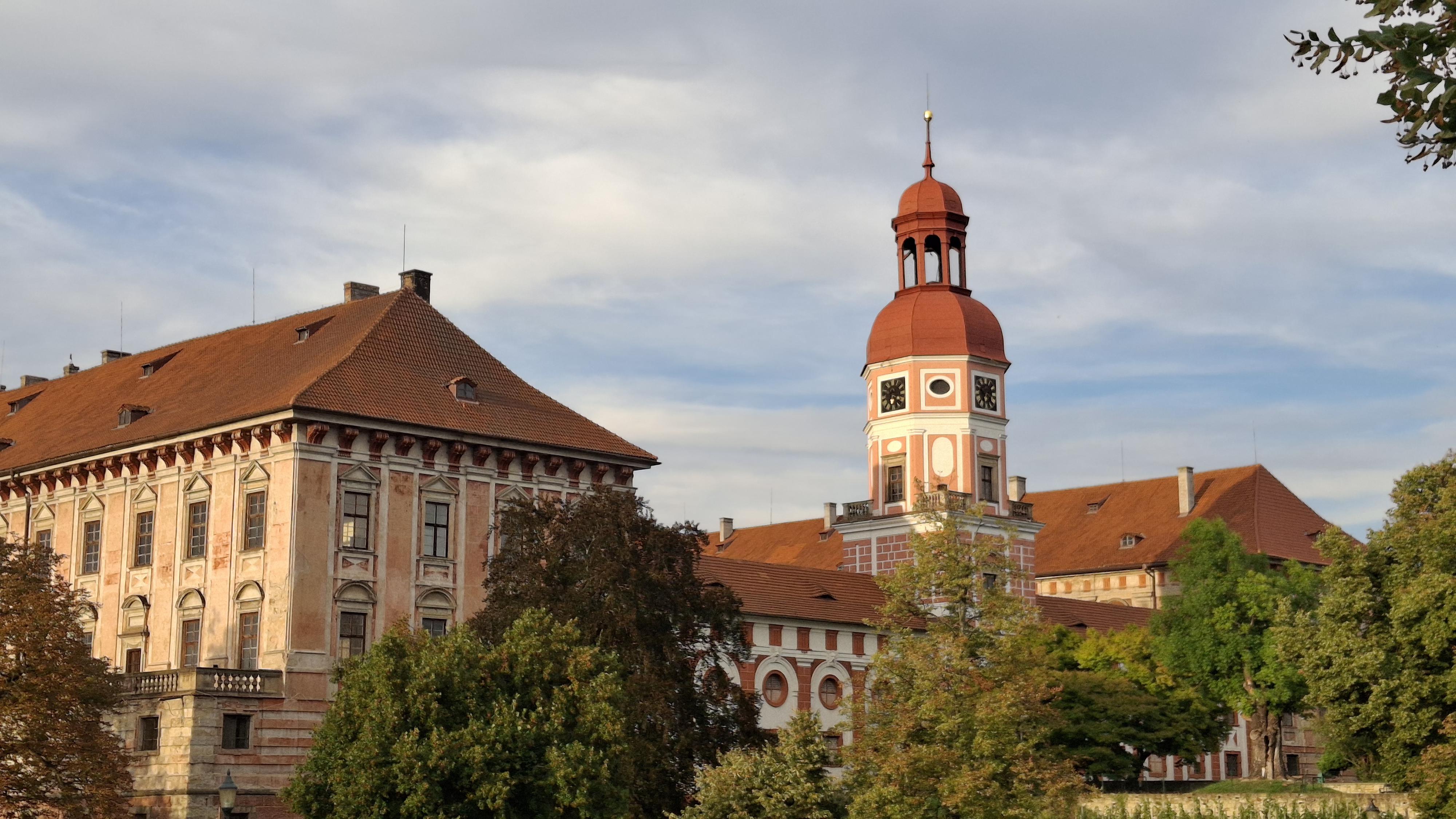 Lobkowiczký zámek a románský hrad Roudnice nad Labem foto 5