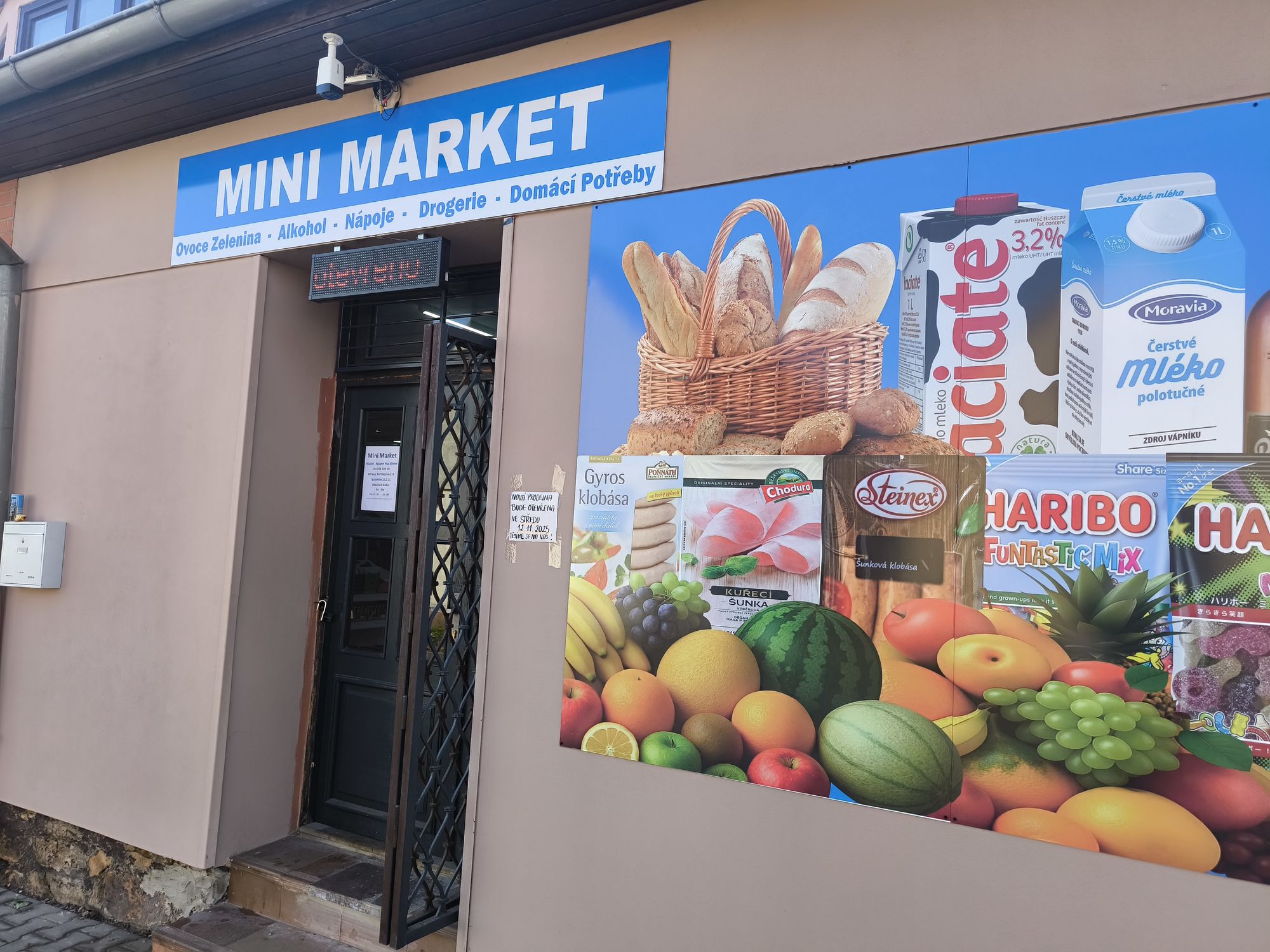 Mini Market foto 3