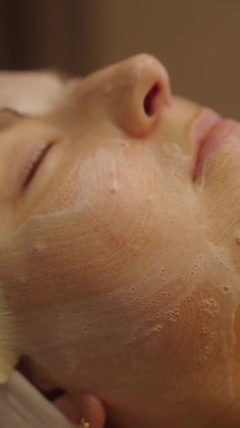 theskin foto 2 (náhled videa)