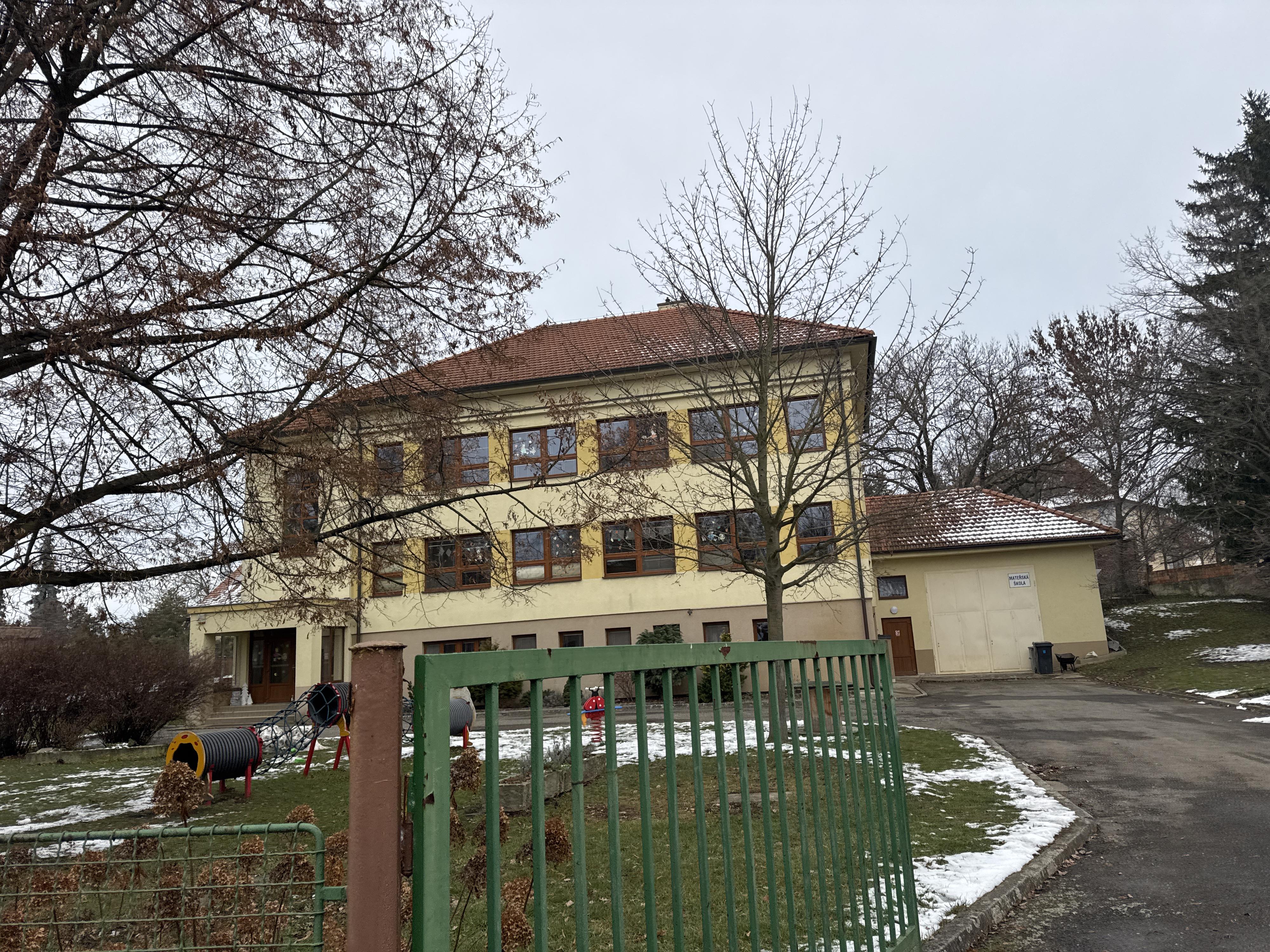 ZŠ T.G. Masaryka a MŠ Chroustovice foto 2