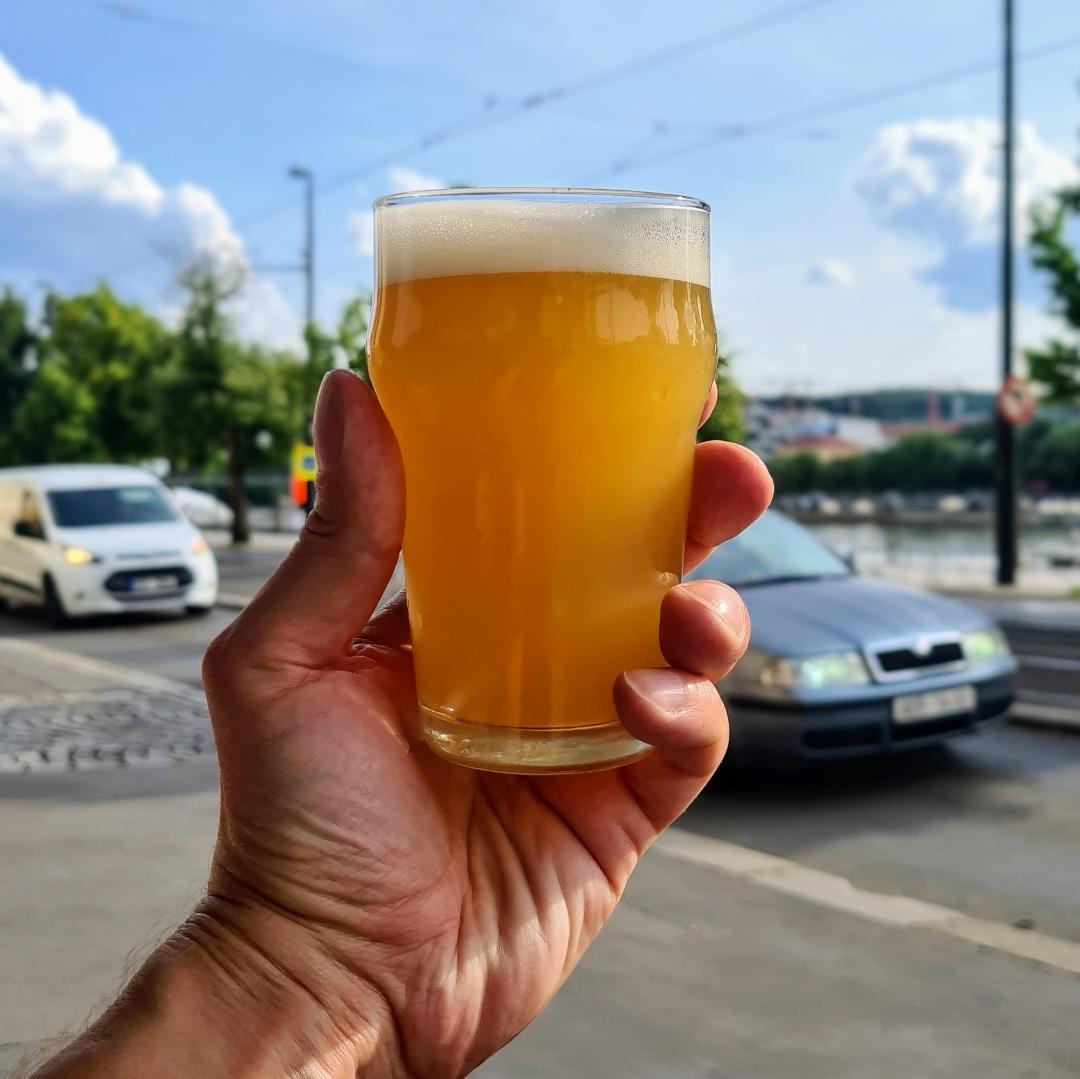 Drinkøtéka - Craft Beer Bar & Pííííívotéka foto 4