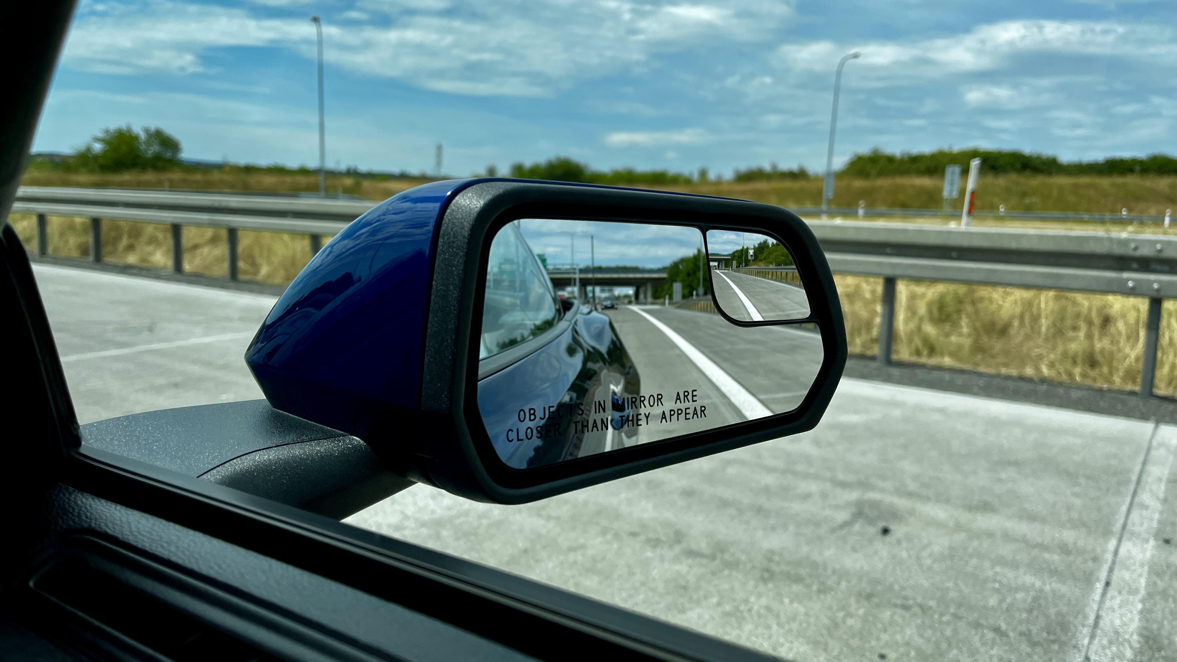 PŮJČ SI FAJN KÁRU foto 4