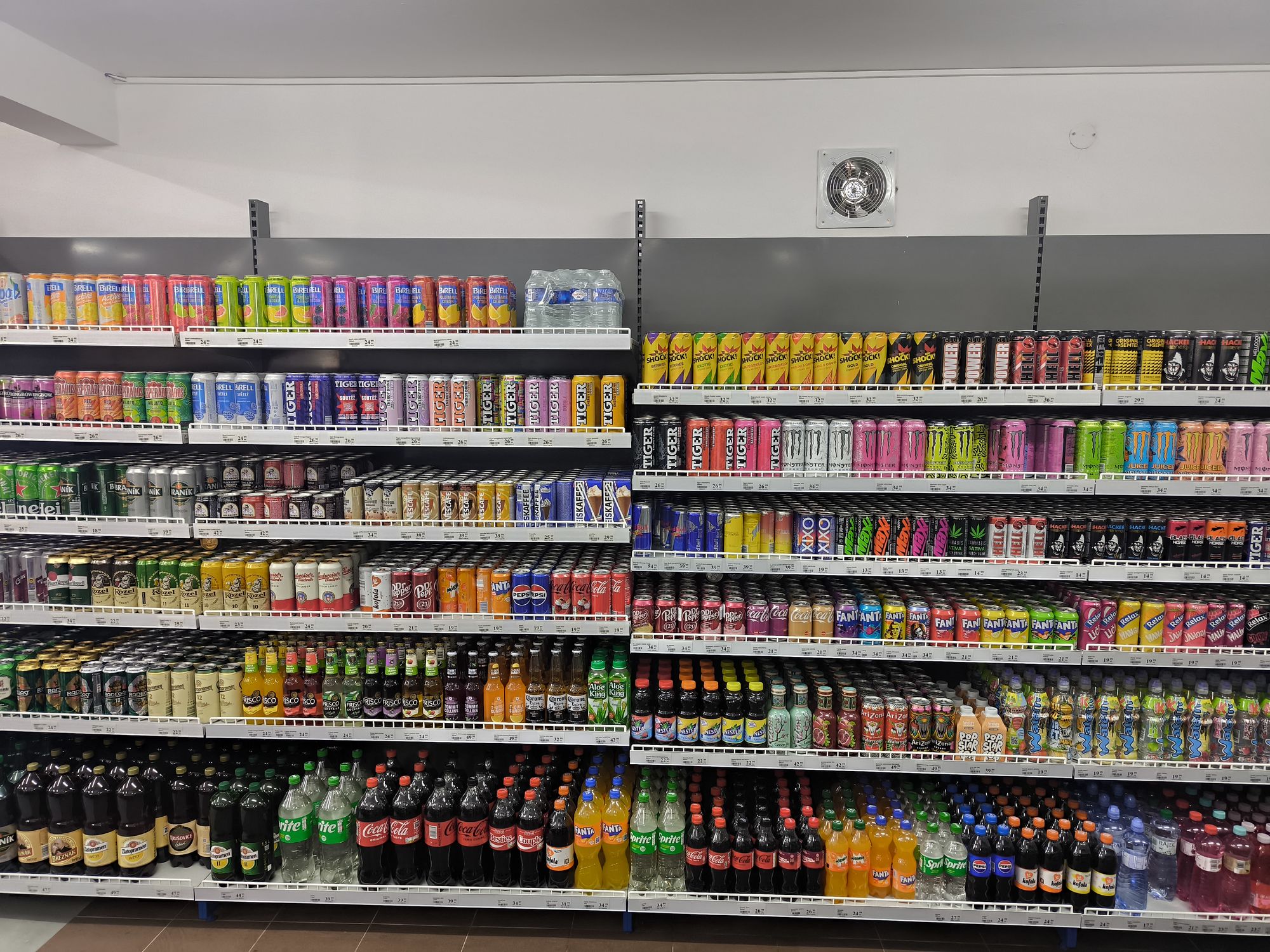 Mini Market foto 2