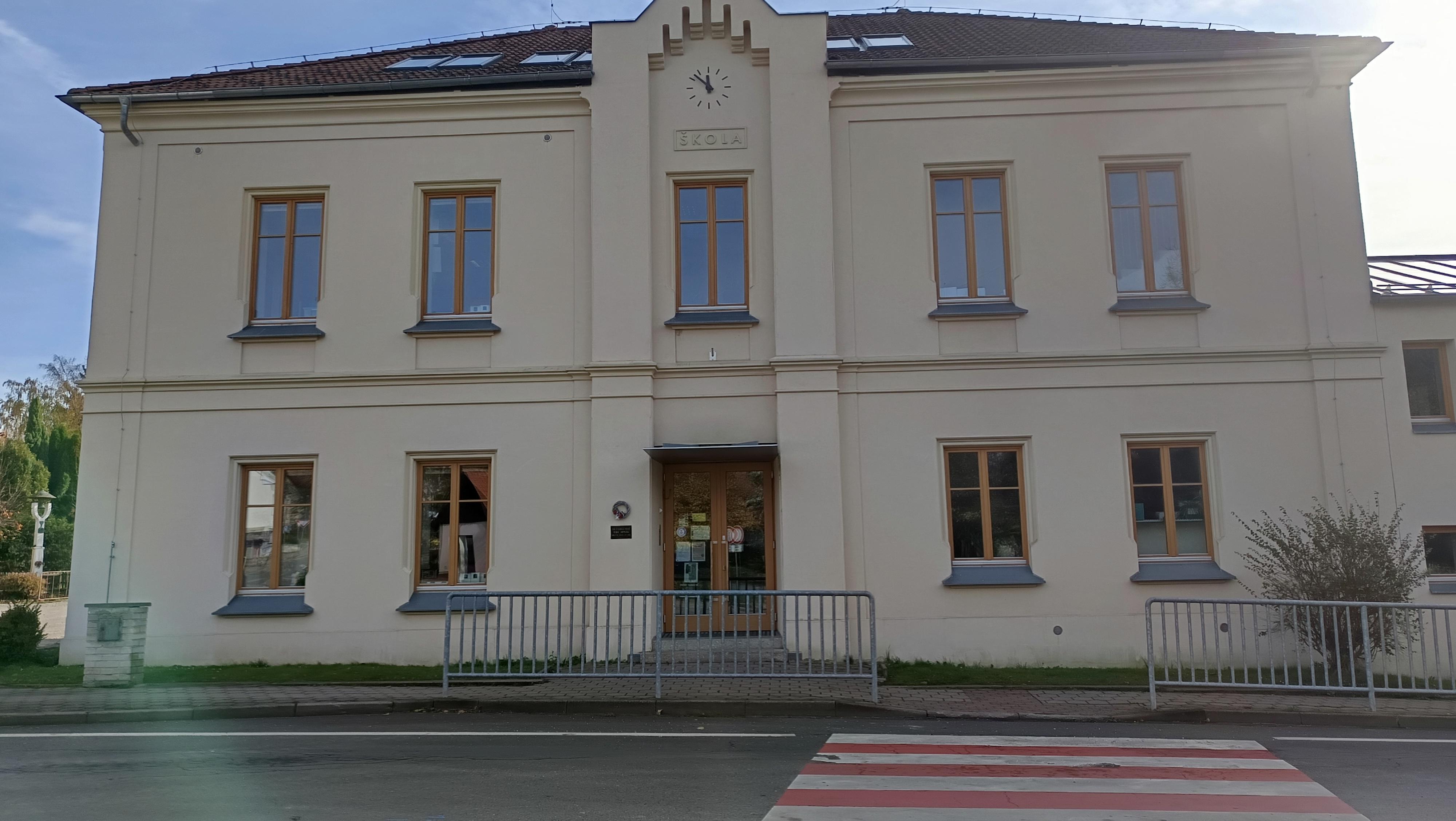 Základní škola Tehov foto 4