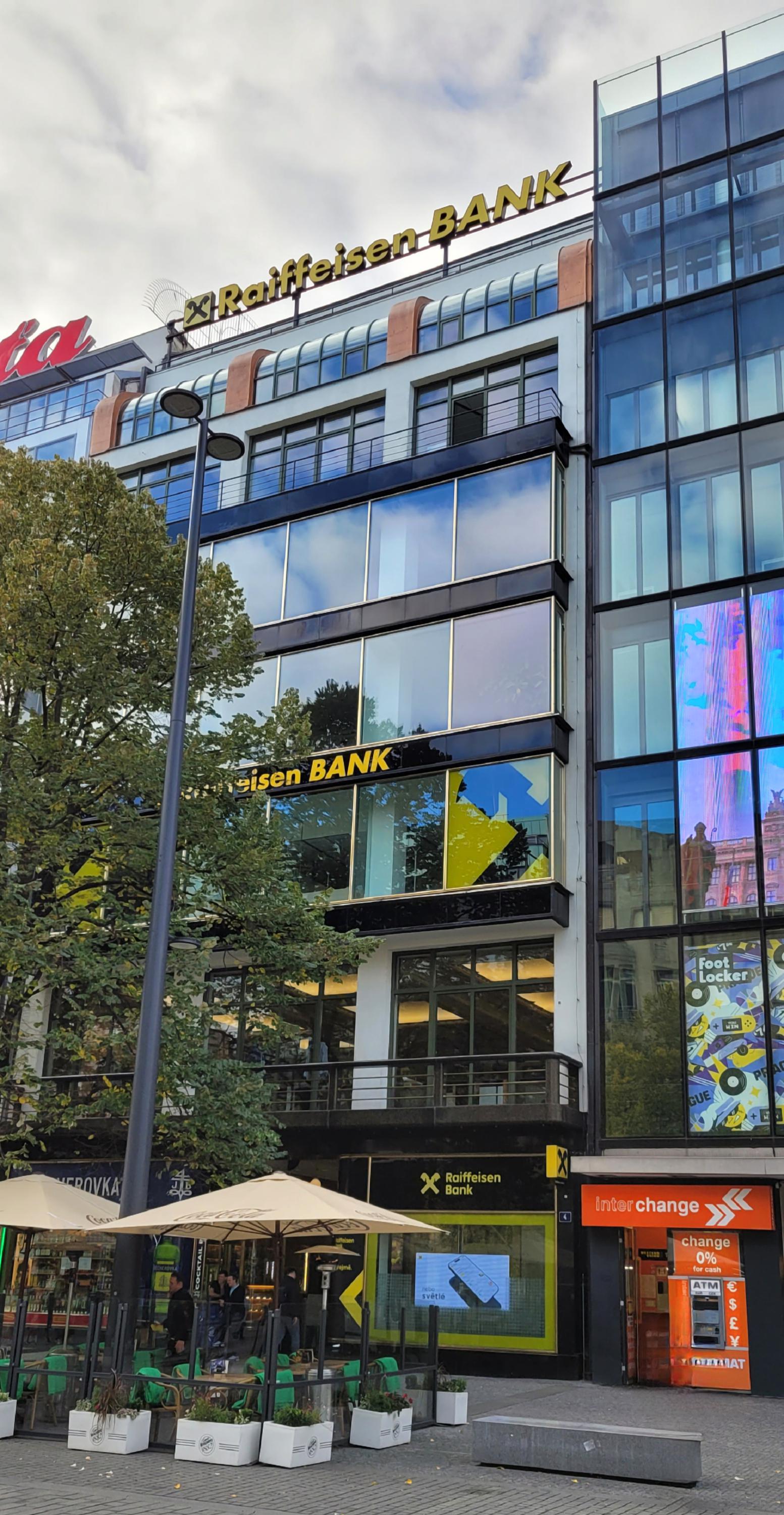 Raiffeisenbank - pobočka foto 3