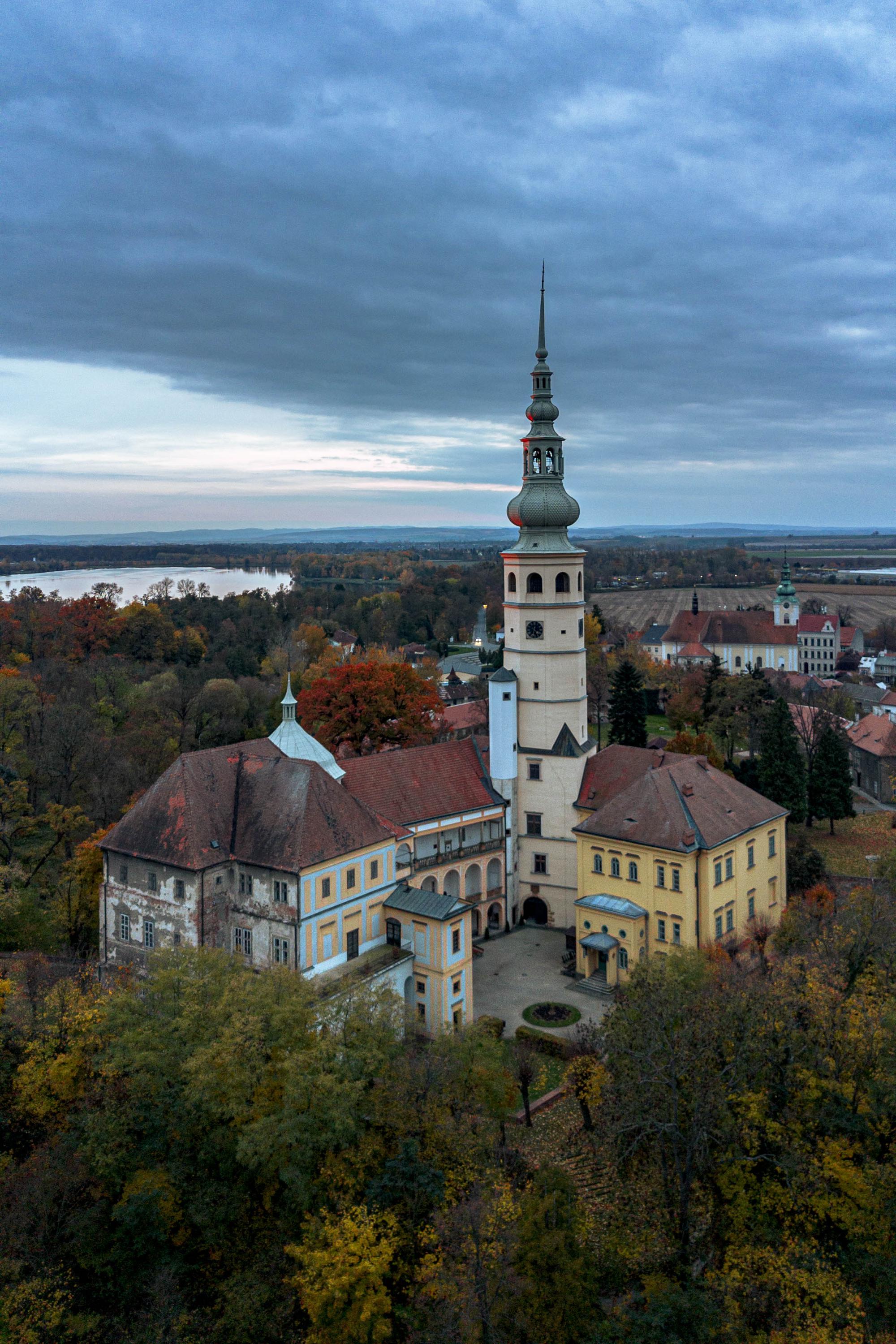 Zámek Tovačov foto 2