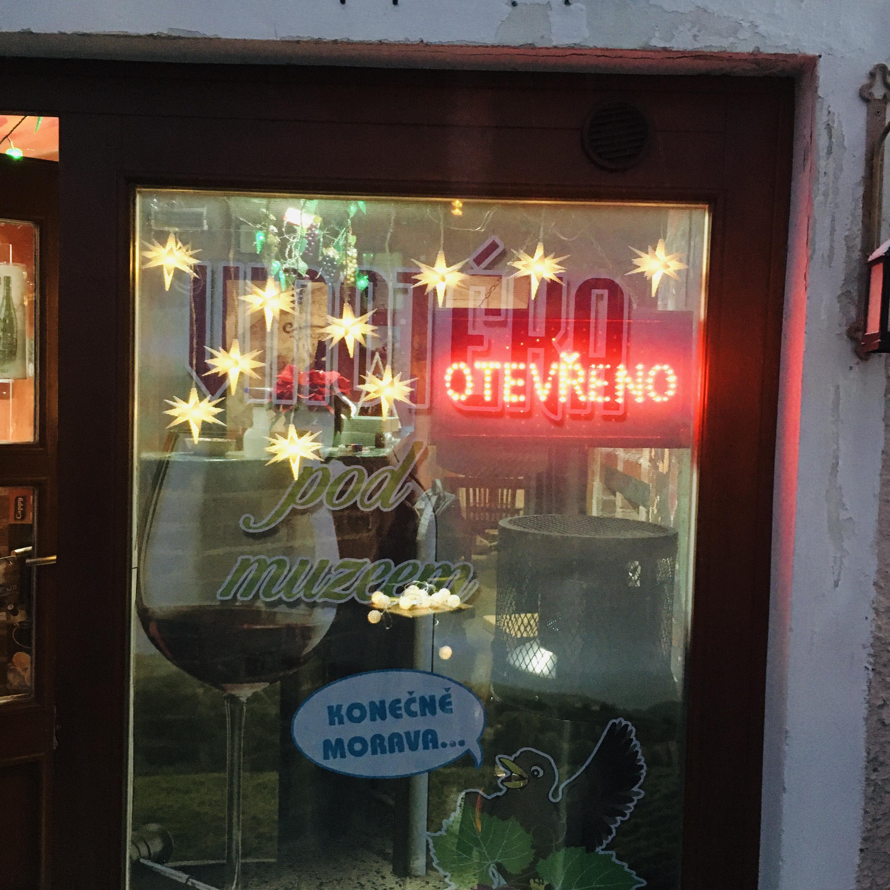 Vinotéka pod muzeem foto 4