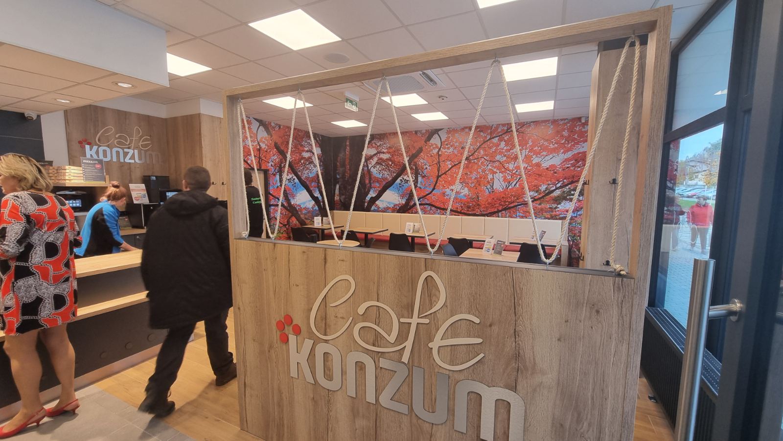 KONZUM 24/7 foto 3