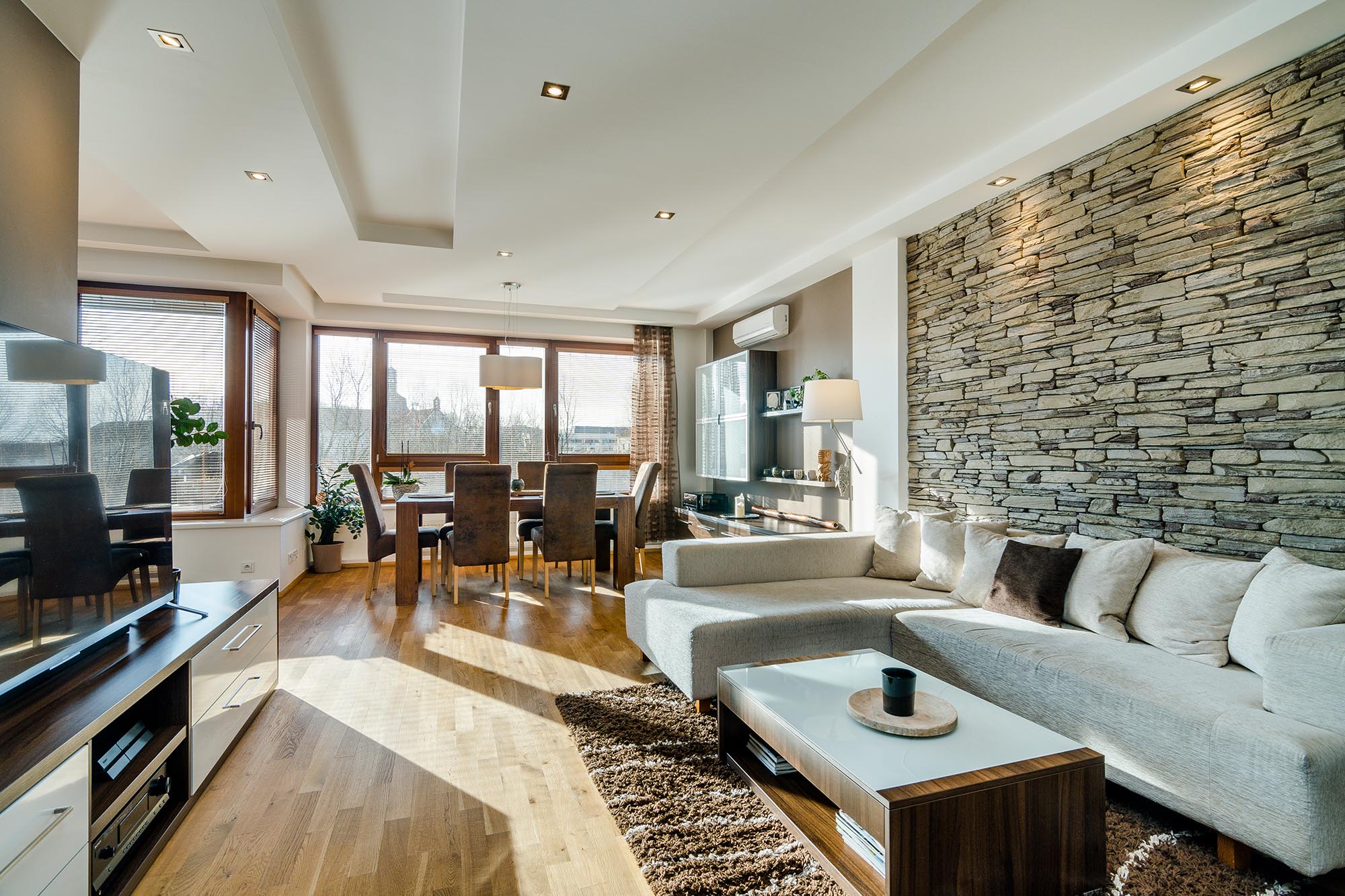 Irena Žáčková, realitní makléřka  - QARA s.r.o foto 5