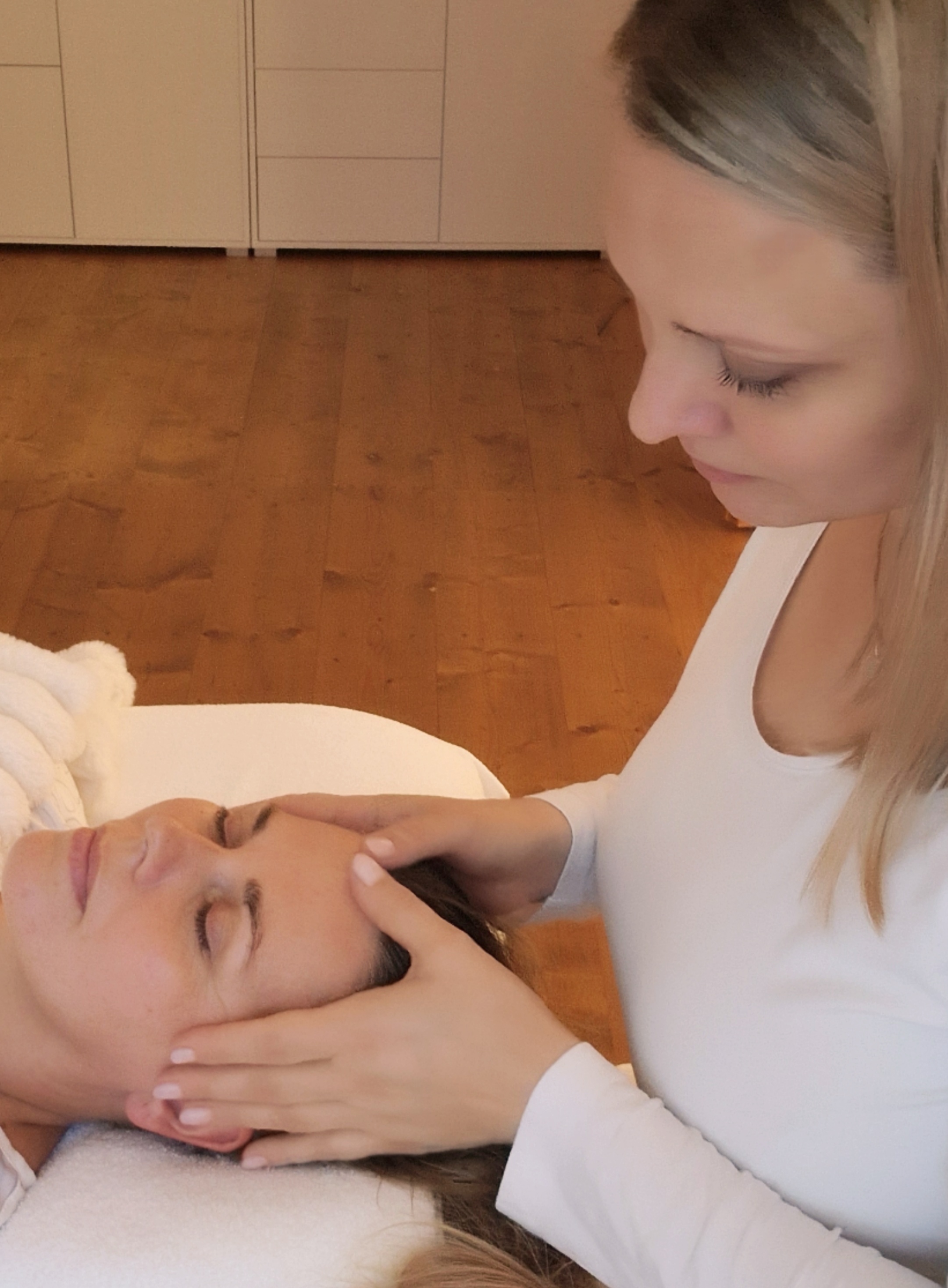 Liftingová masáž obličeje