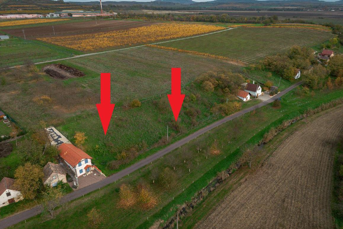 Prodej dvou pozemků-2 412 m2-Novosedly na Moravě