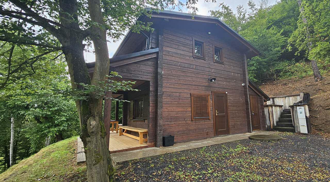 Srub na Papoušku