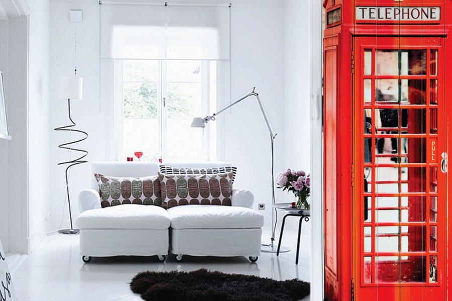 Shrnovací dveře plastové plné - Telefonní budka