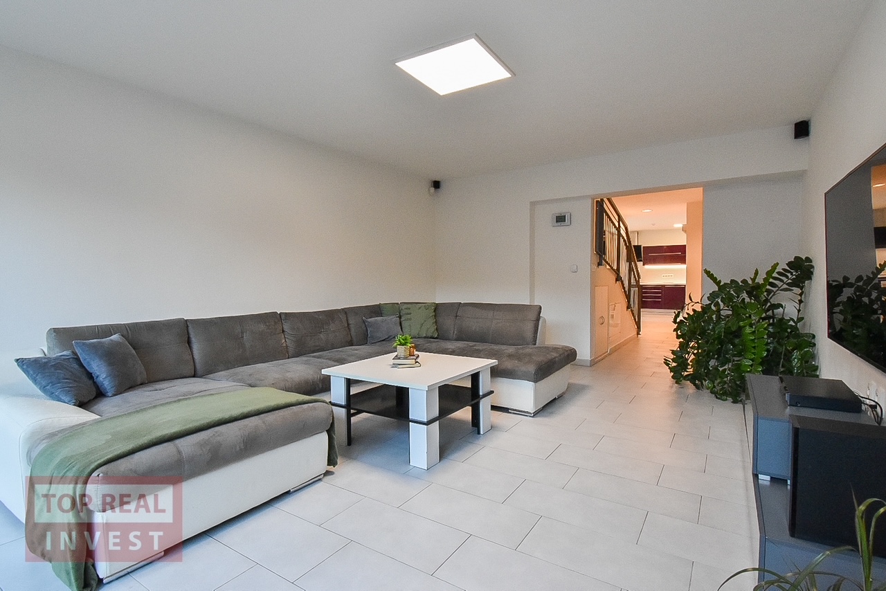 VYSNĚNÝ DOMOV V HULÍNĚ – MODERNÍ A PROSTORNÝ