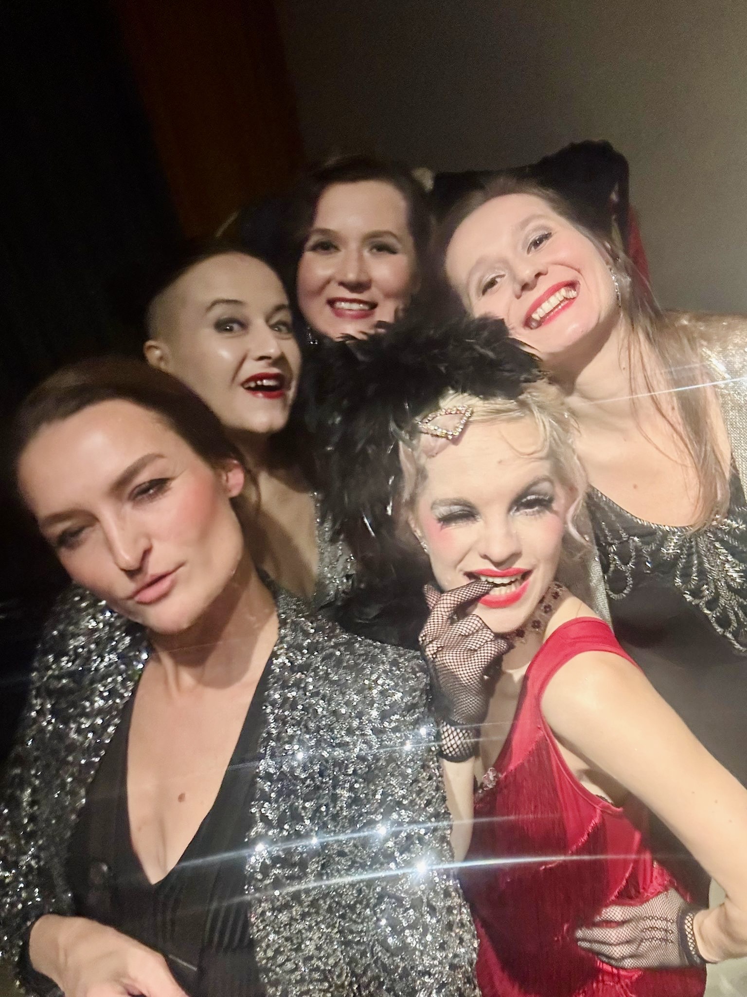 Umělecká agentura - Azure Pro, s r. o. foto 4