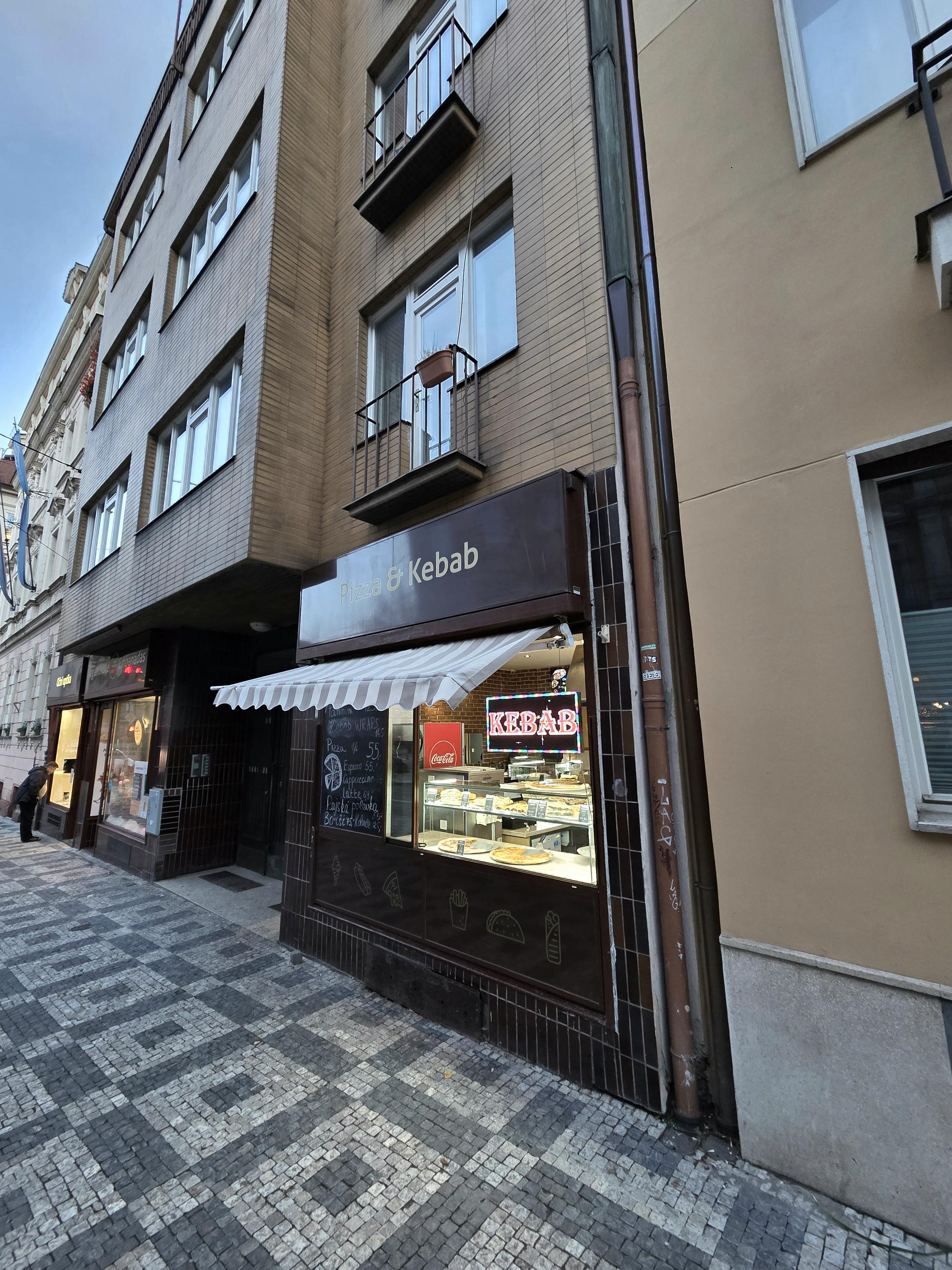 Quattro Gusto Pizza & Kebab foto 1