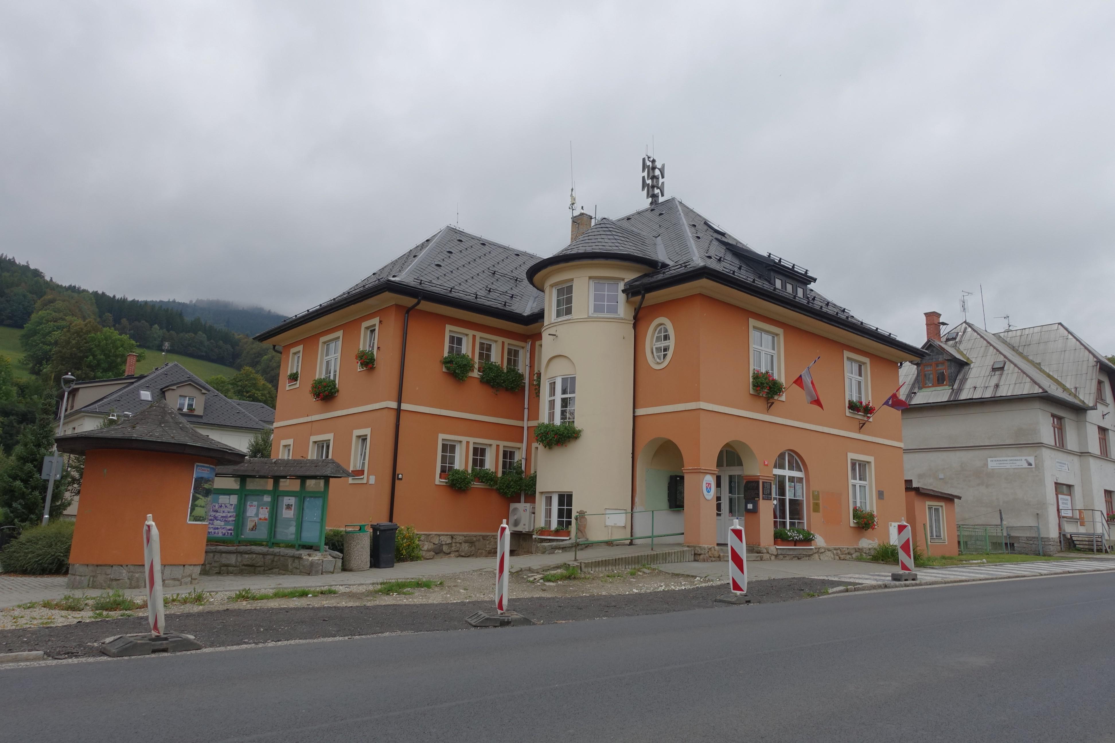Česká Ves - obecní úřad foto 6
