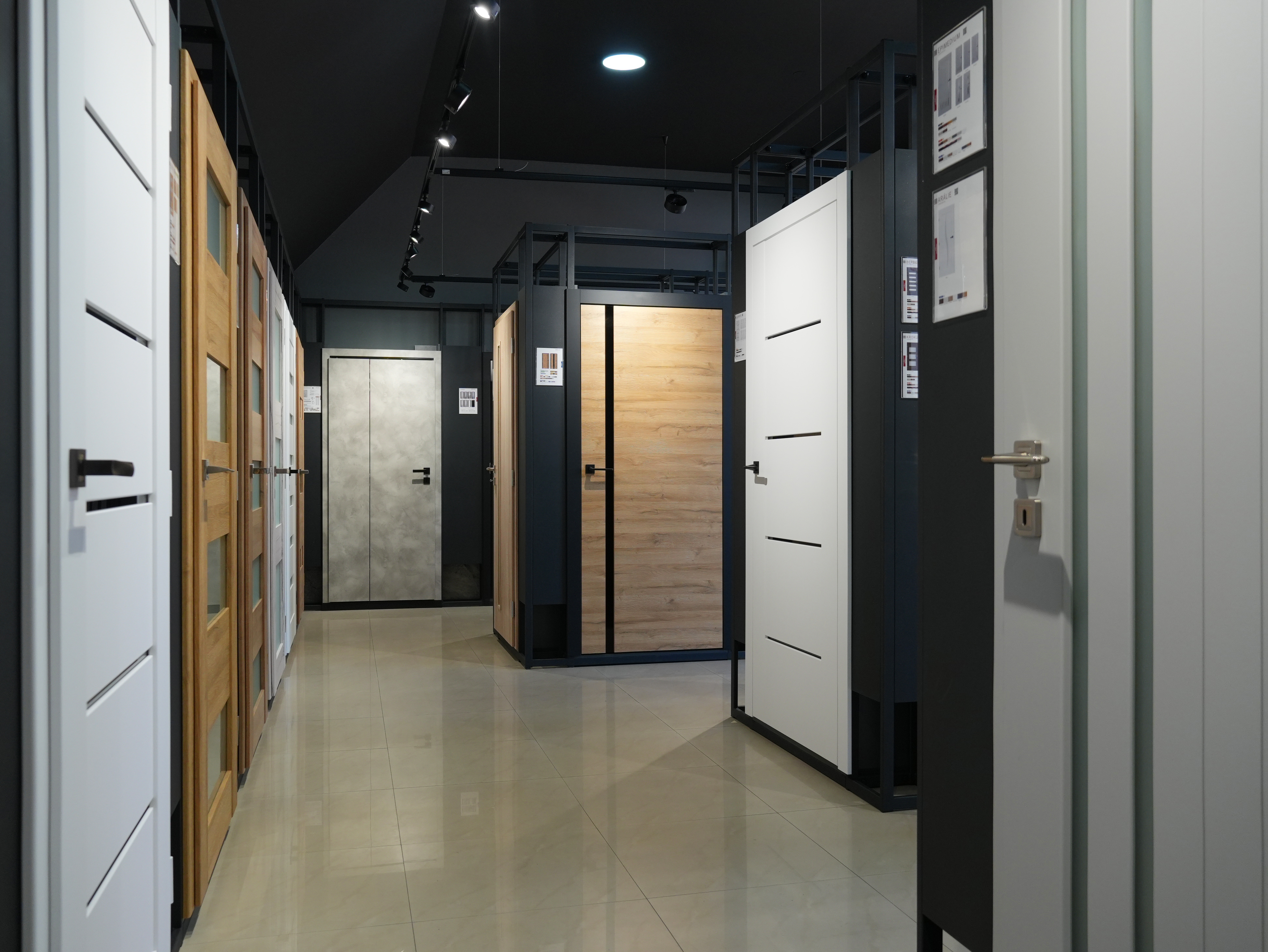 ERKADO Výrobce dveří a zárubní foto 3