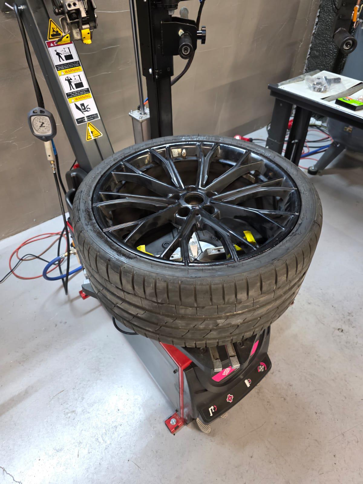 Pneuservis Zborovská foto 4