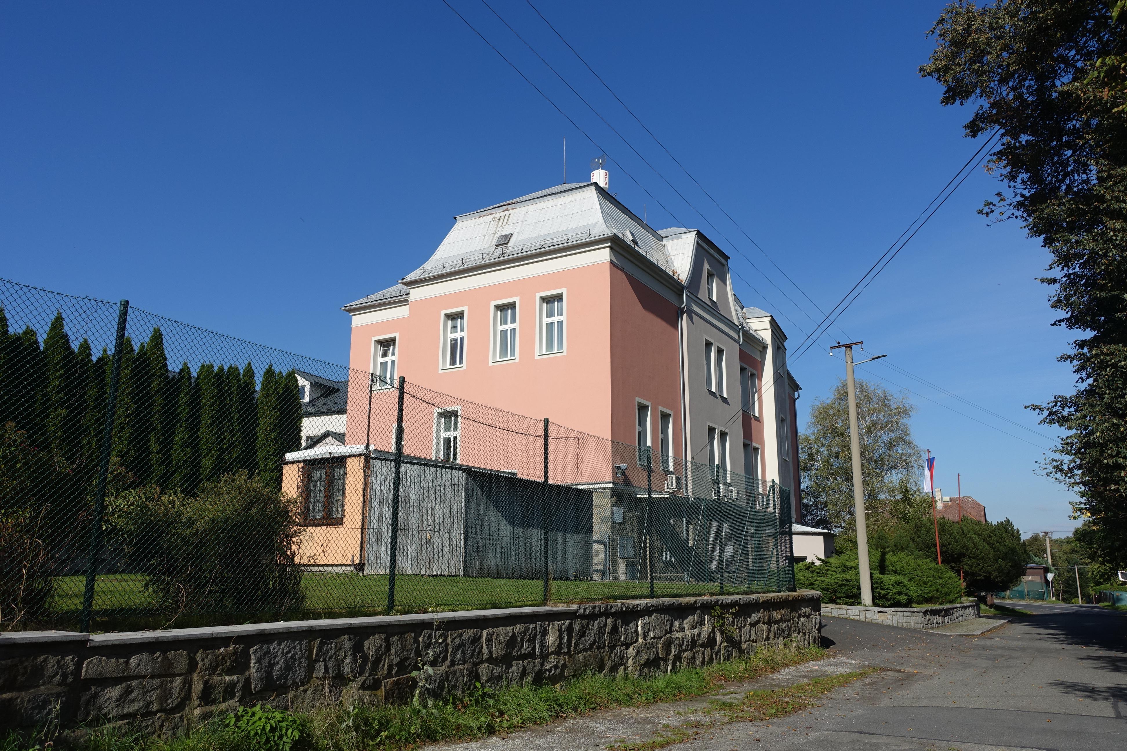 Výchovný ústav, střední škola a školní jídelna Žulová