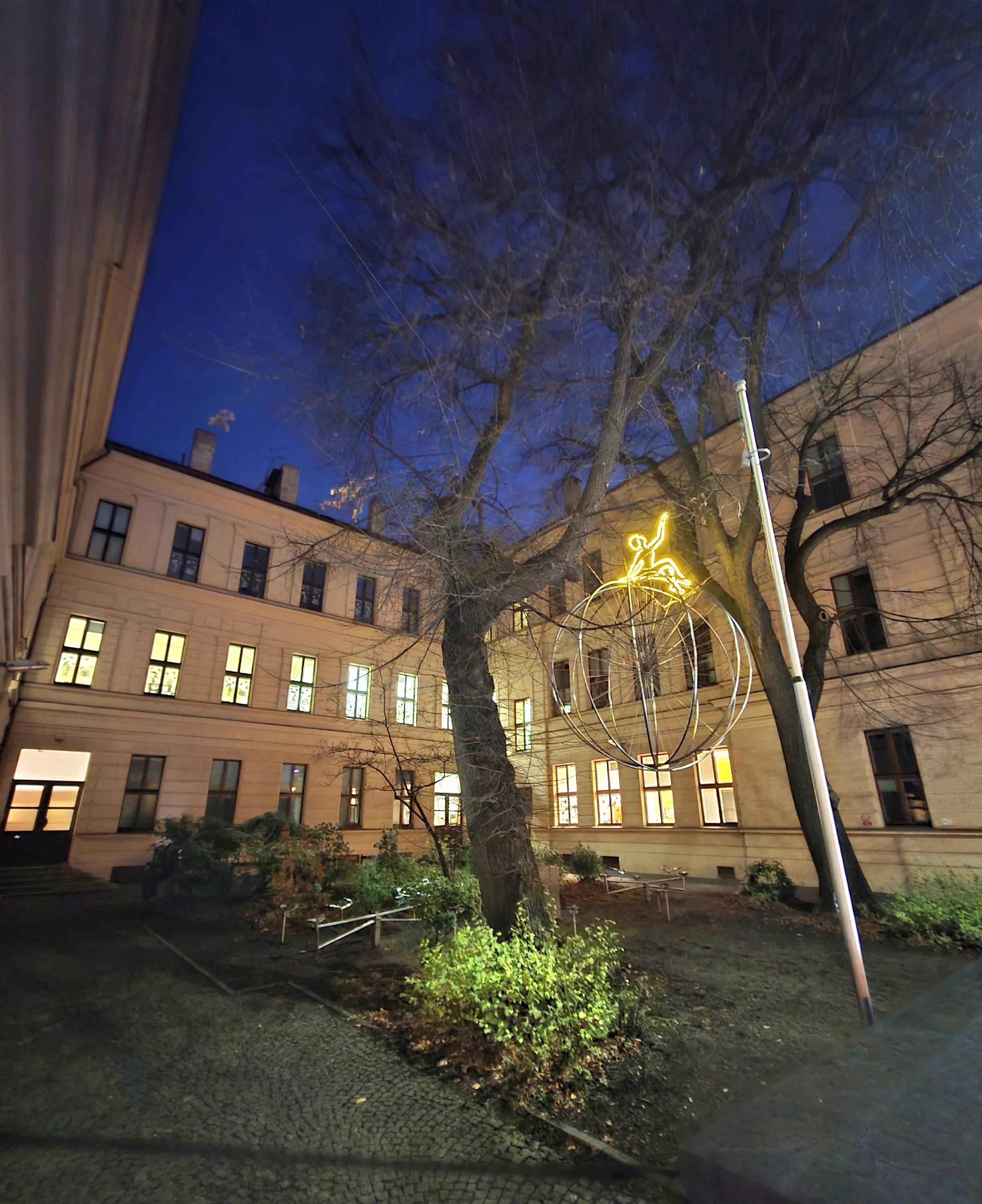 ZŠ Bohumila Hrabala, Praha 8 foto 5