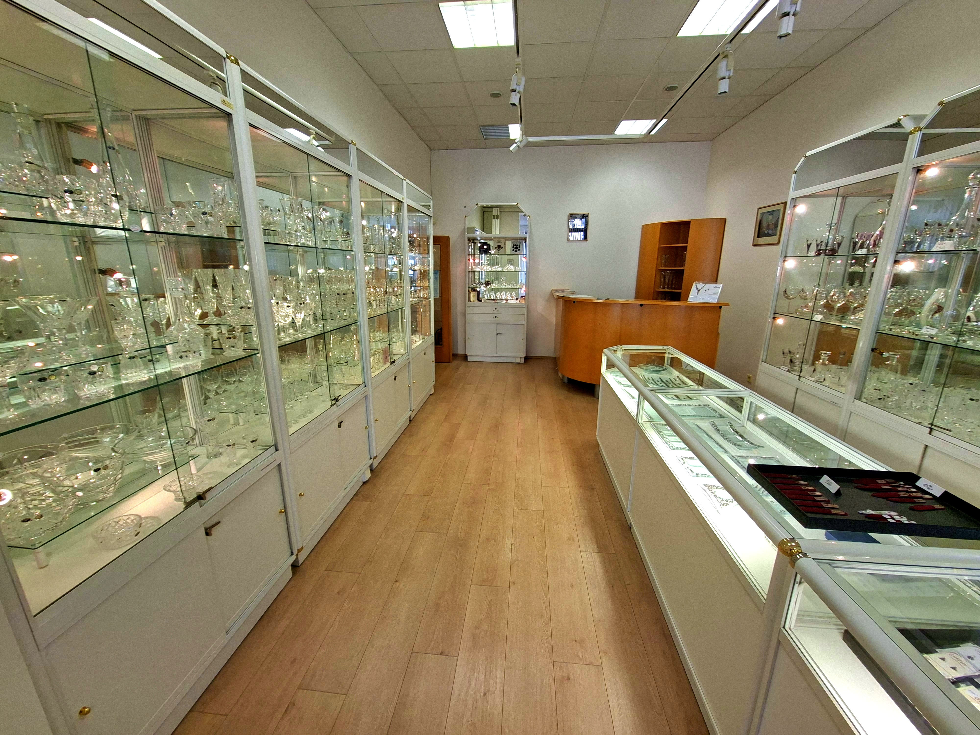 Granát - galerie a zákaznické centrum foto 5