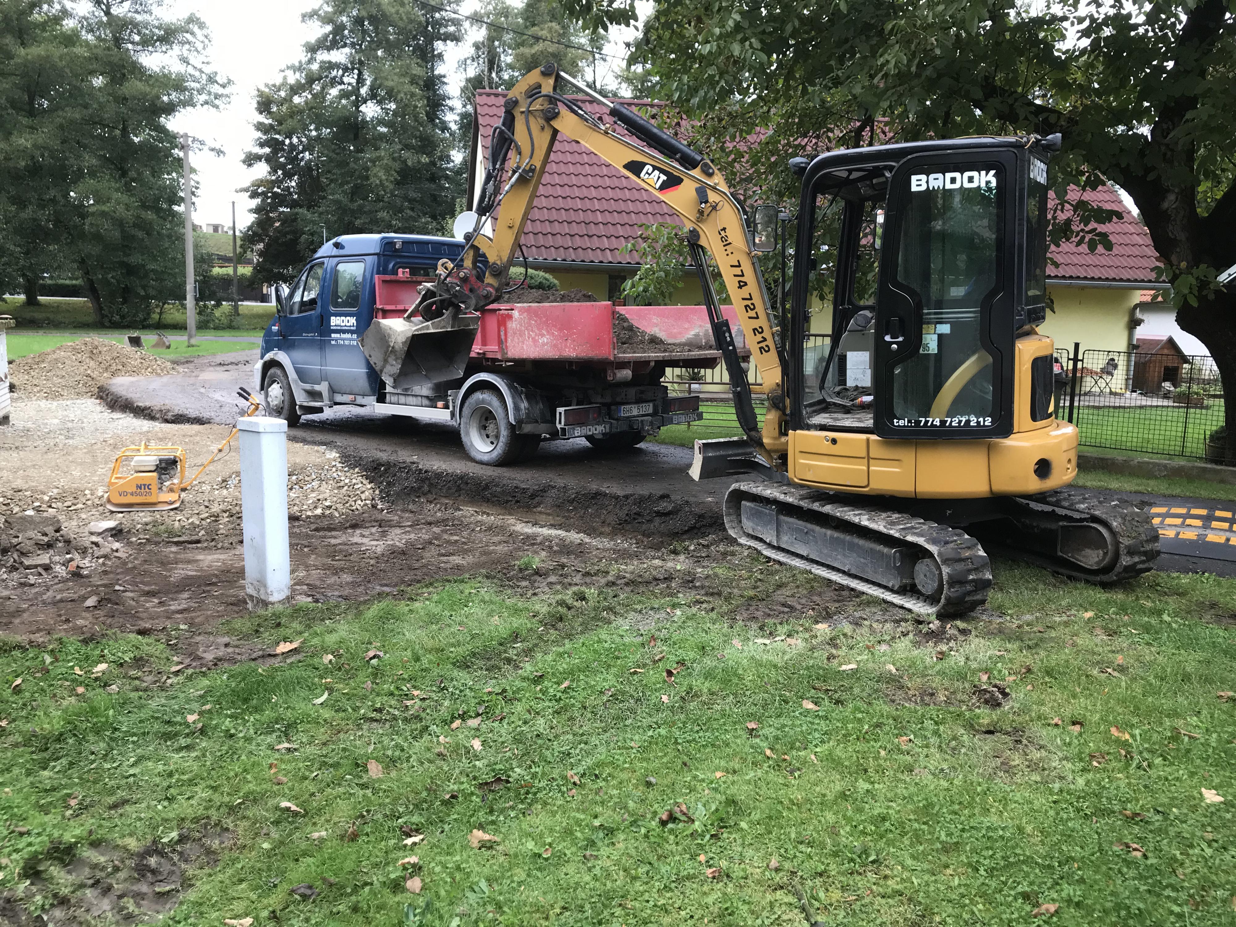 Zemní a výkopové práce Krejčí - BADOK foto 3