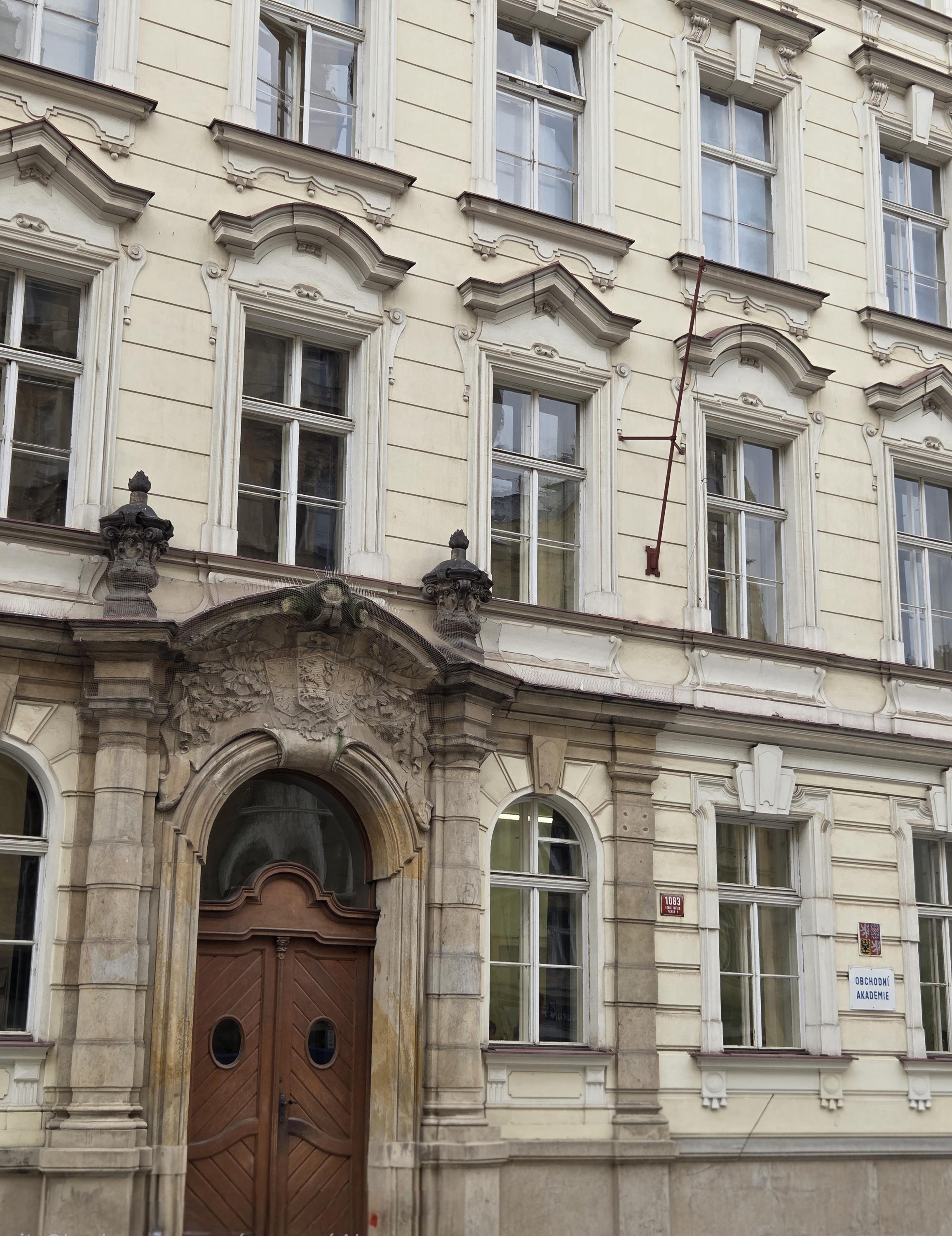 Obchodní akademie Dušní foto 3