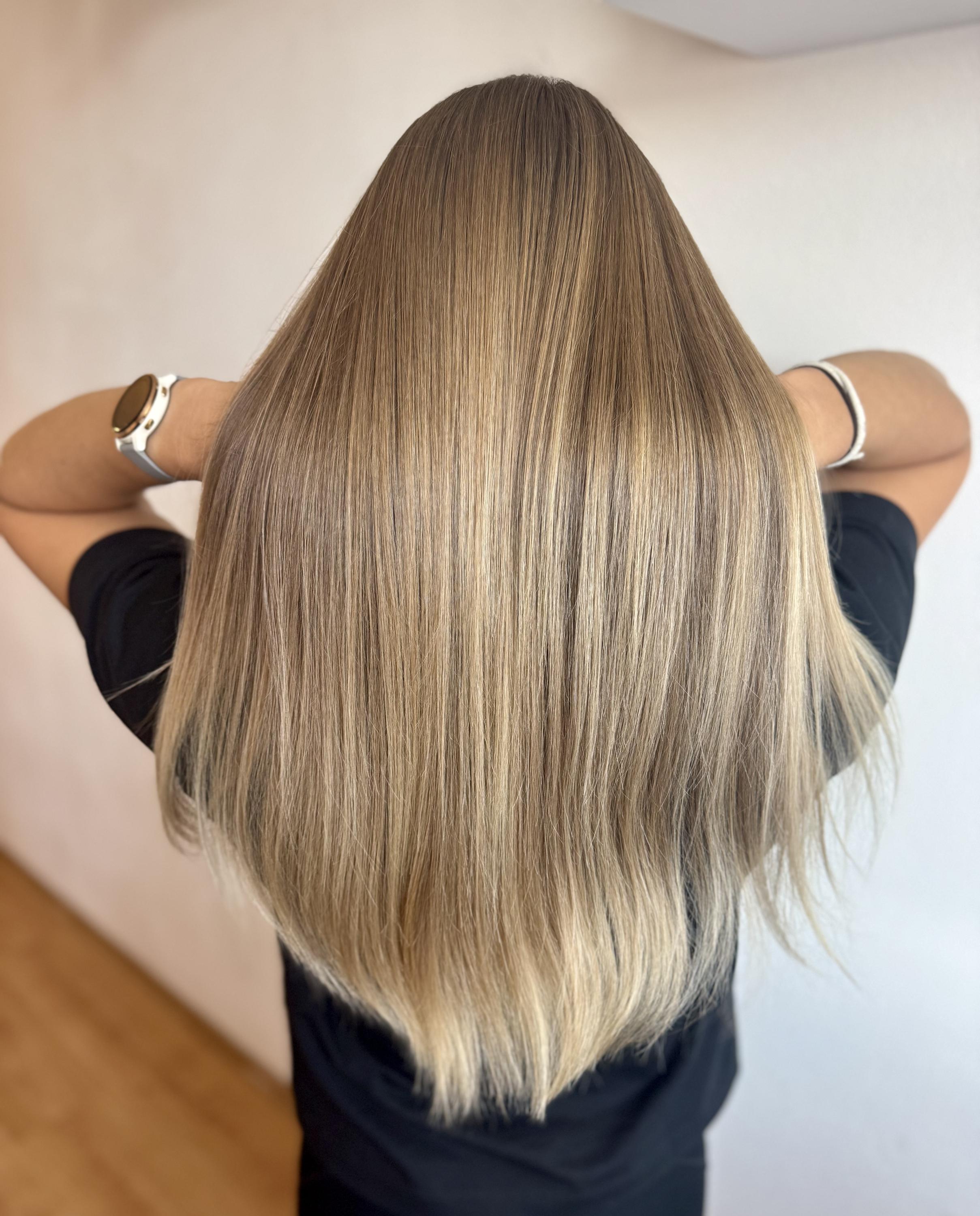 M Salon - kadeřnictví foto 2