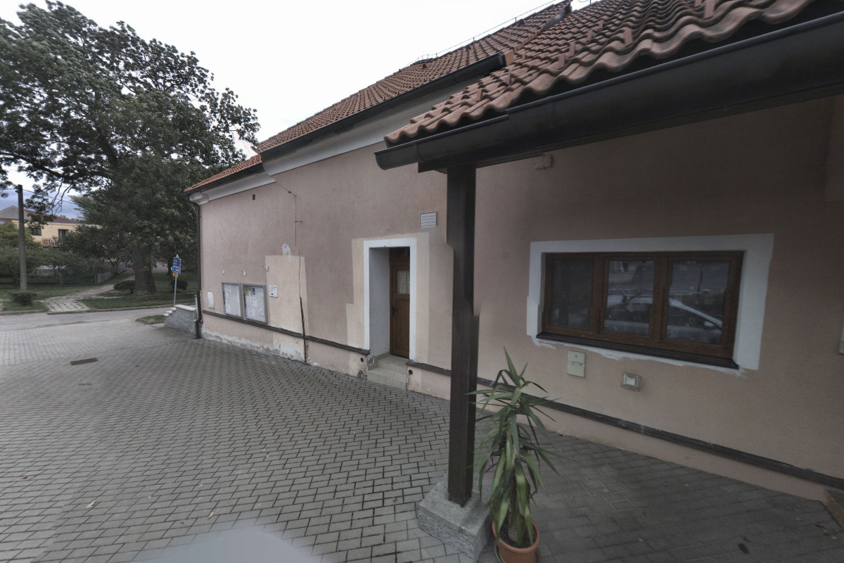 Bezděkov - obecní úřad foto 2