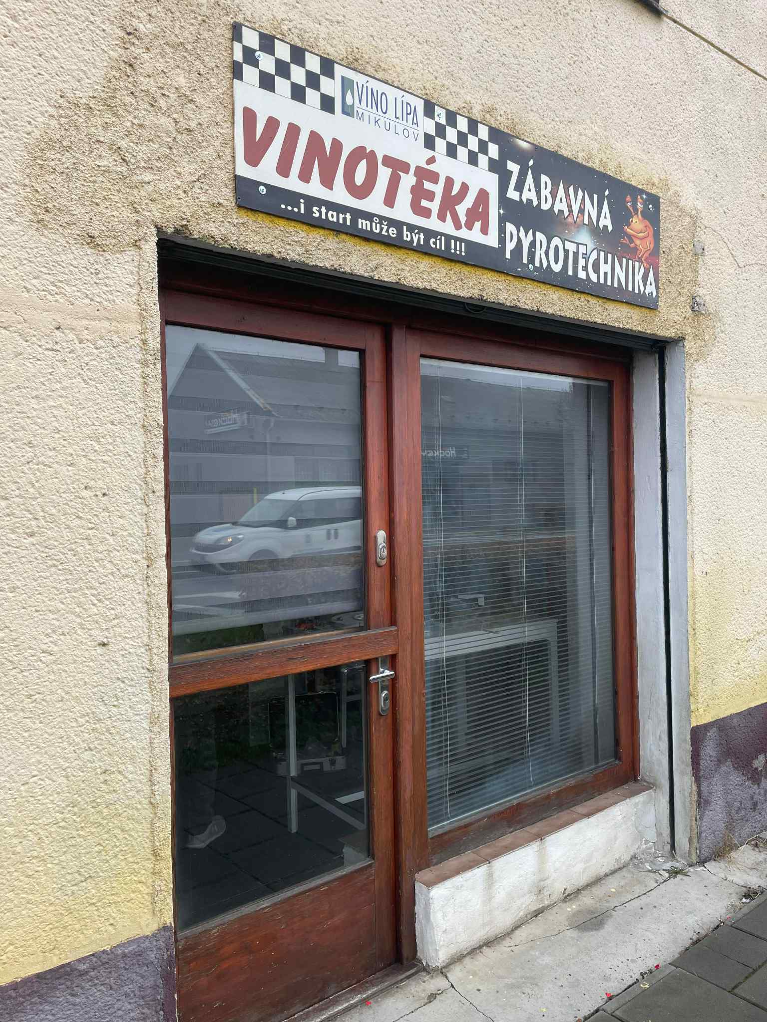 Vinotéka na Chválkovické foto 5