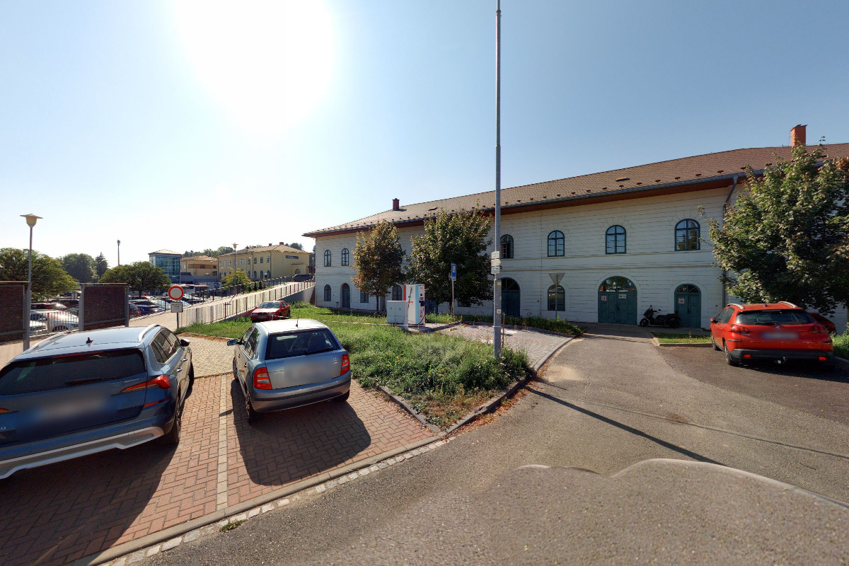 Dobíjecí stanice E.ON Drive