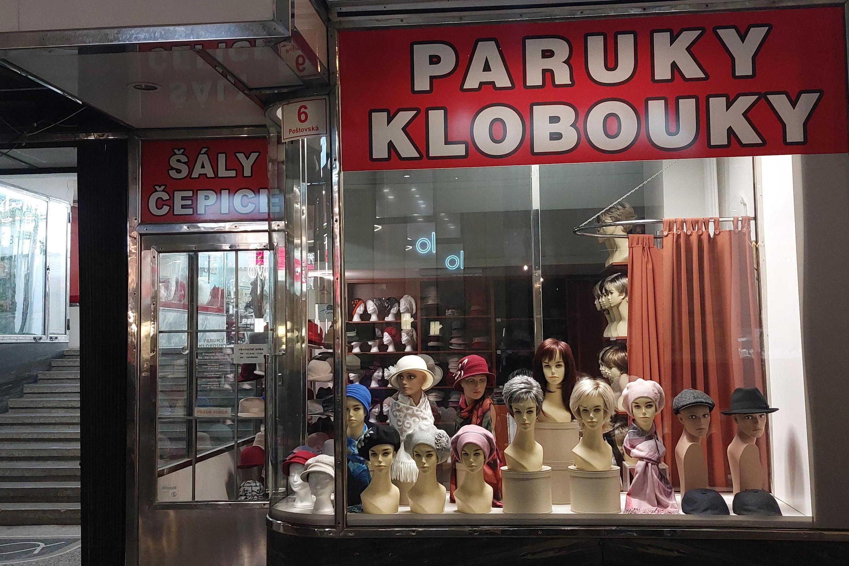 PARUKY - KLOBOUKY Jana Binková