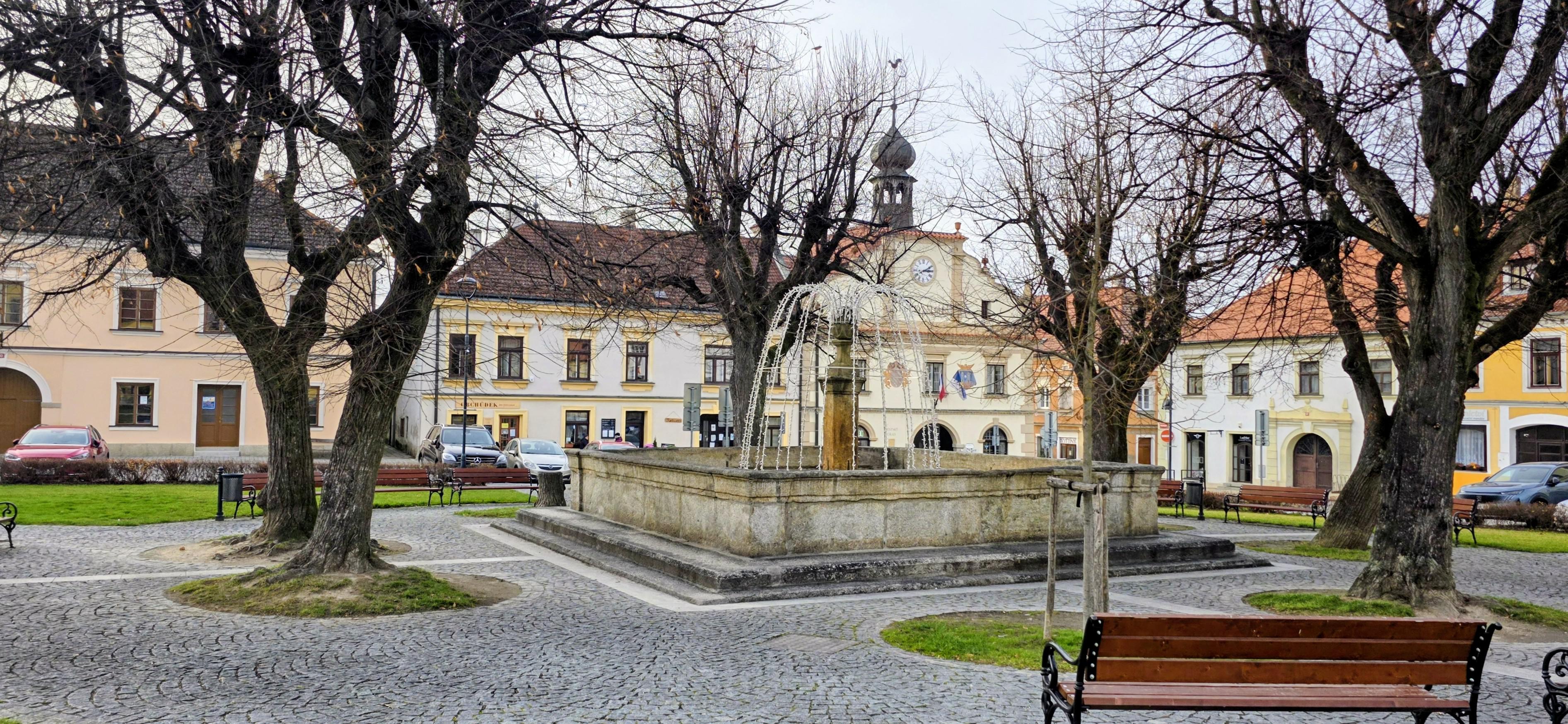 Nové Hrady - městský úřad foto 3