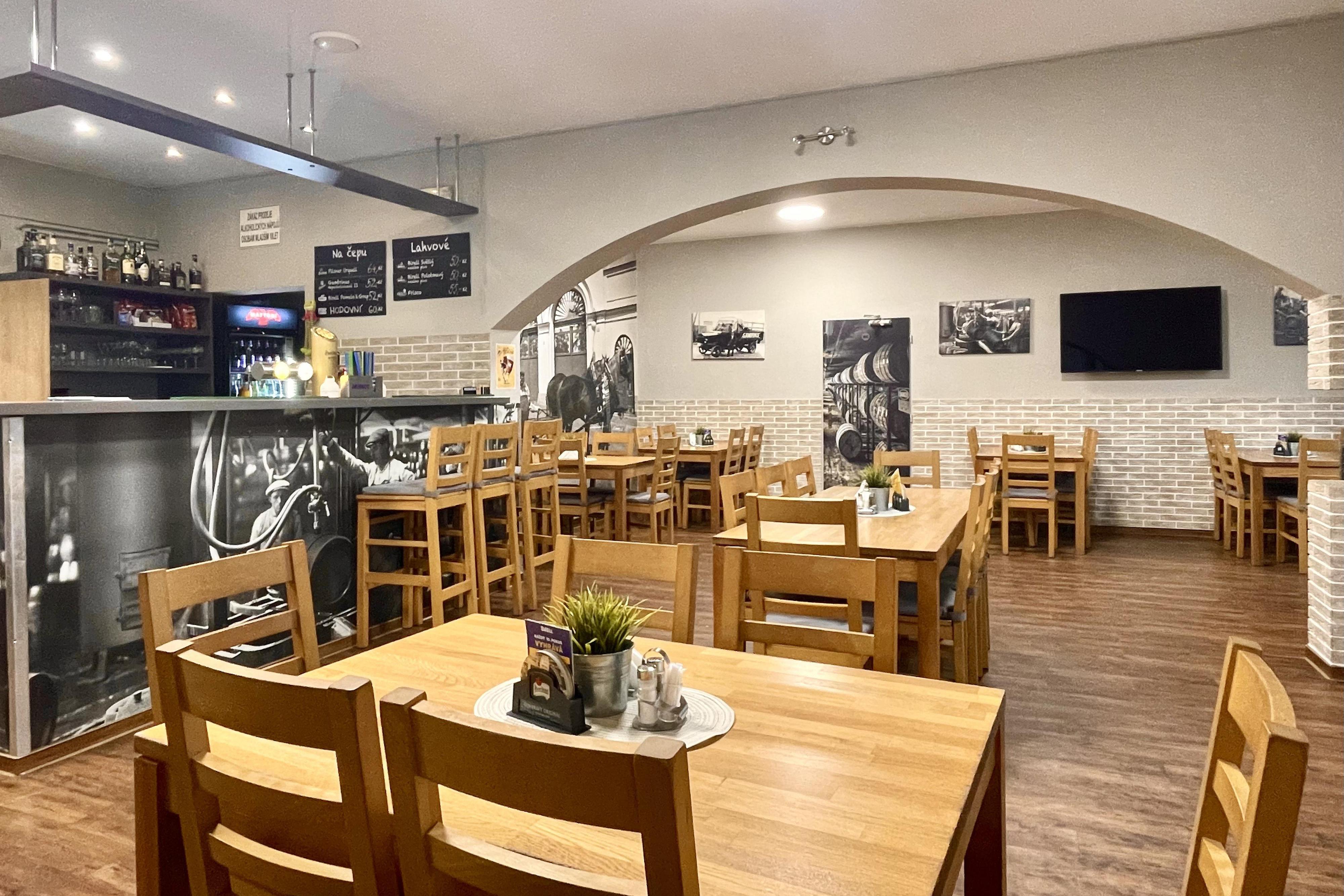 Restaurace & Pizzerie "U Žáby"